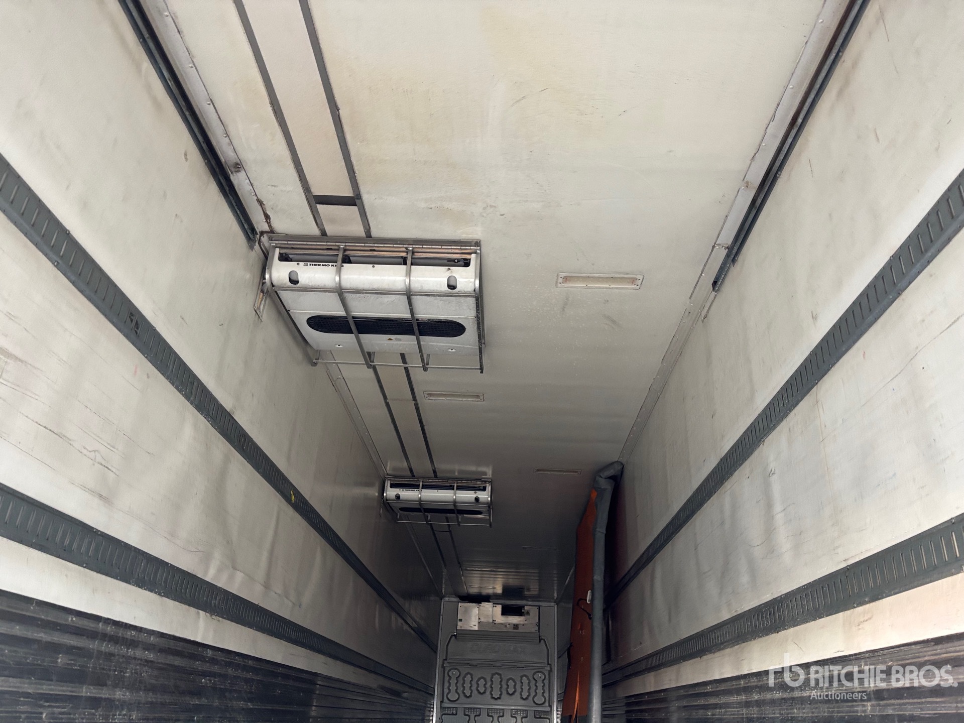2010 Great Dane 53 FT X 102 IN TRI/A