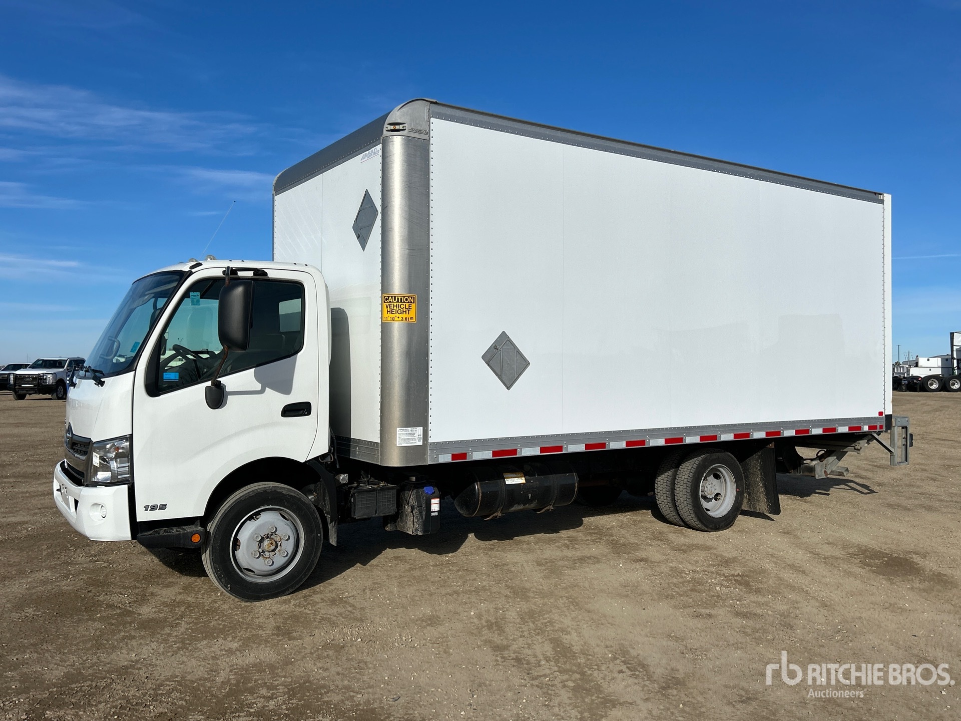 2020 Hino 195