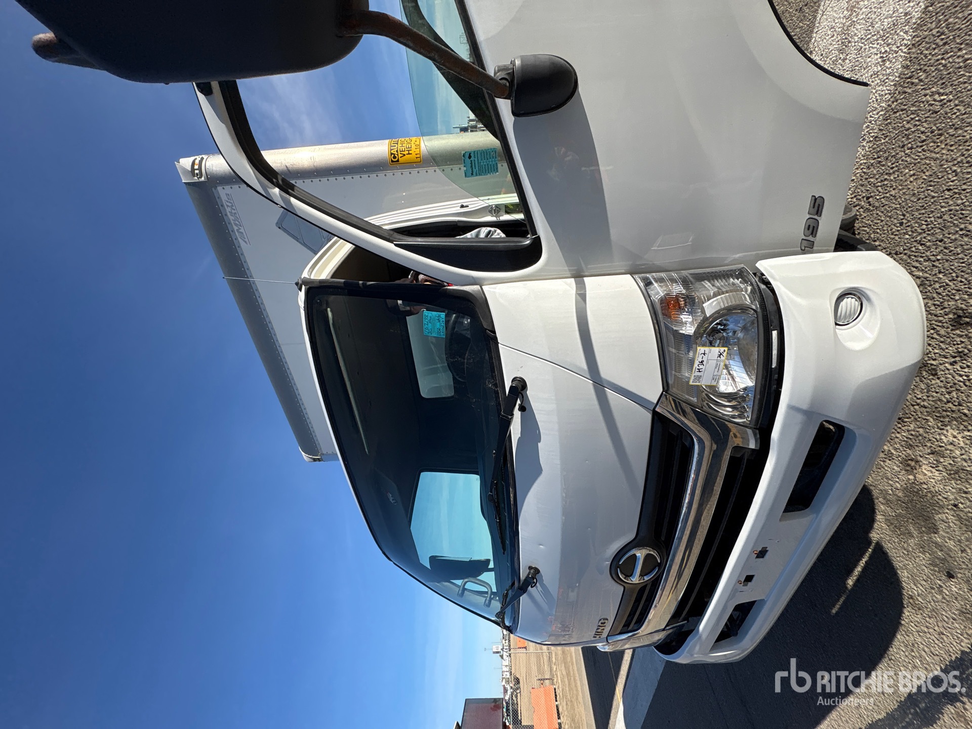 2020 Hino 195