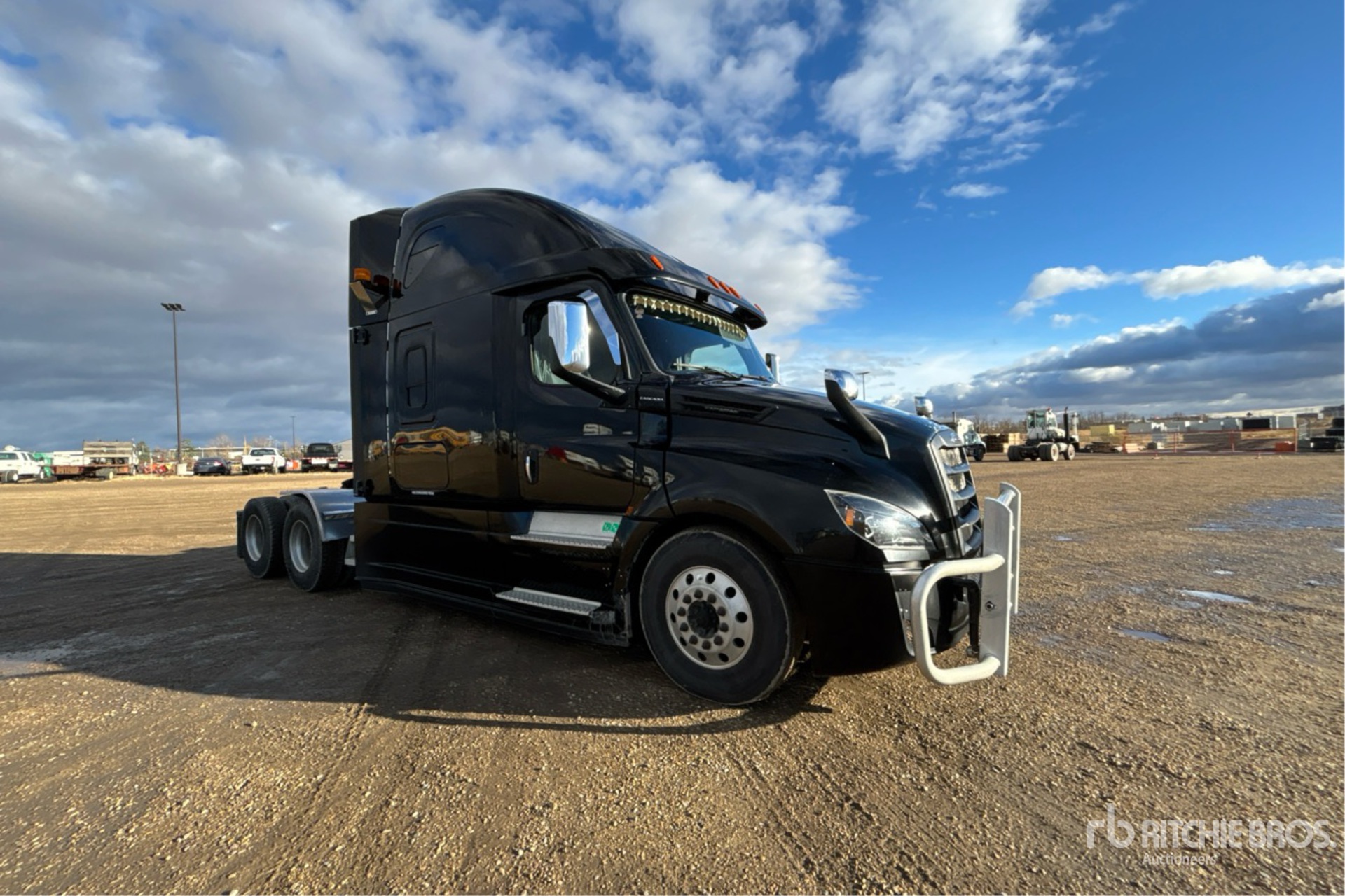2019 Freightliner CASCADIA 126