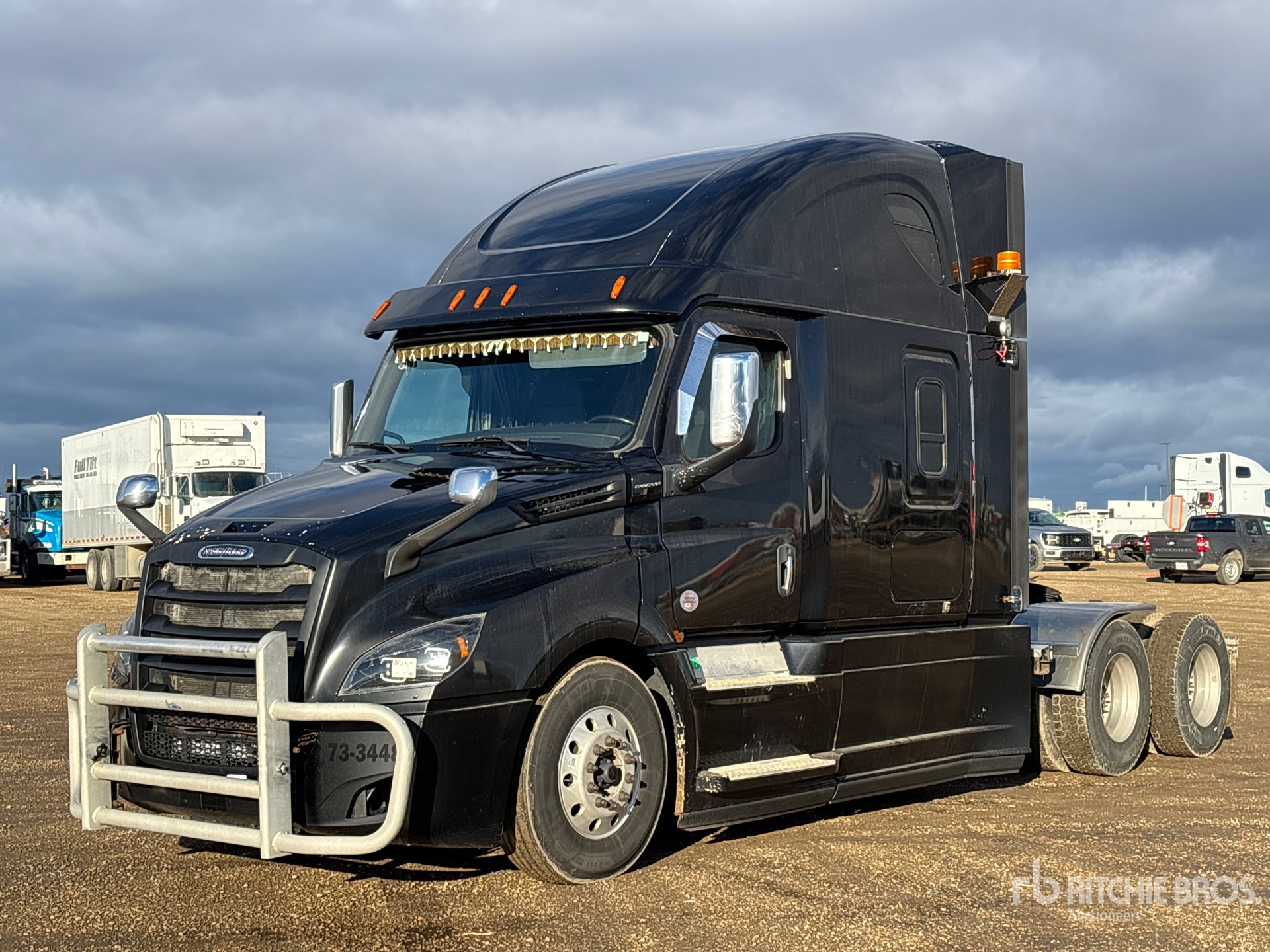 2019 Freightliner CASCADIA 126