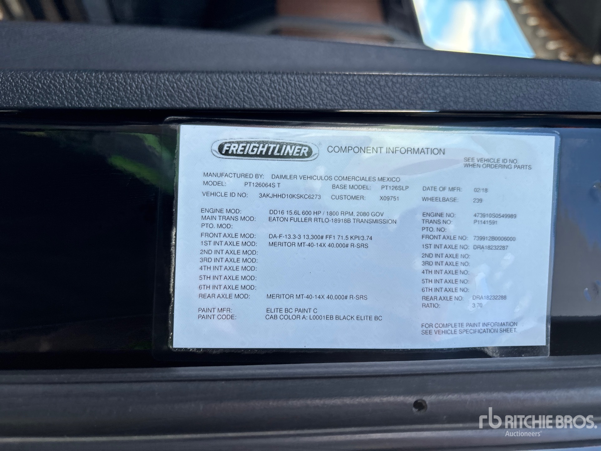 2019 Freightliner CASCADIA 126