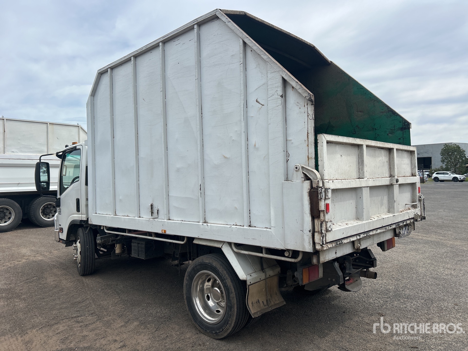 2015 Isuzu NQR 450