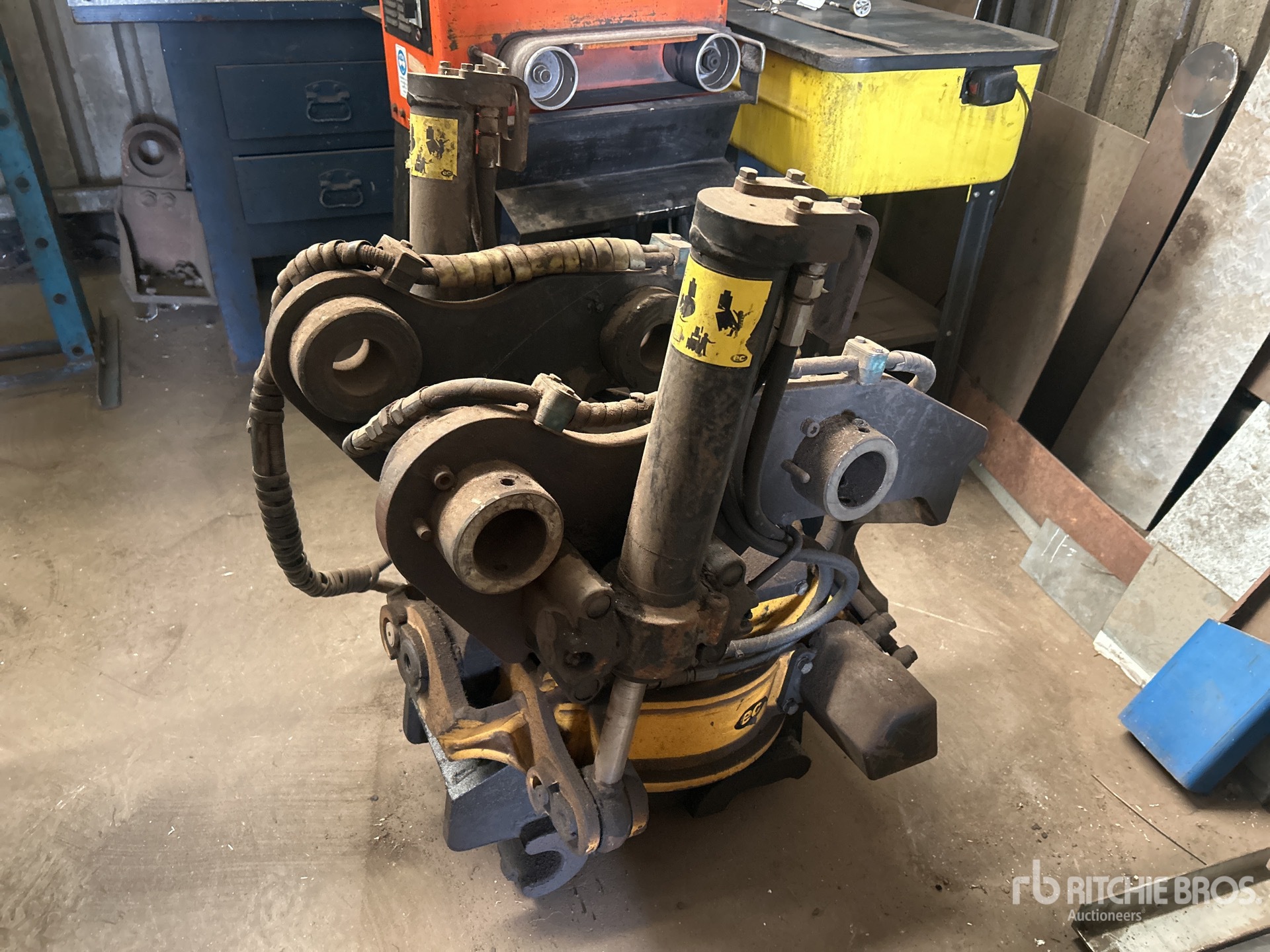 Photo of Engcon TILTROTATOR