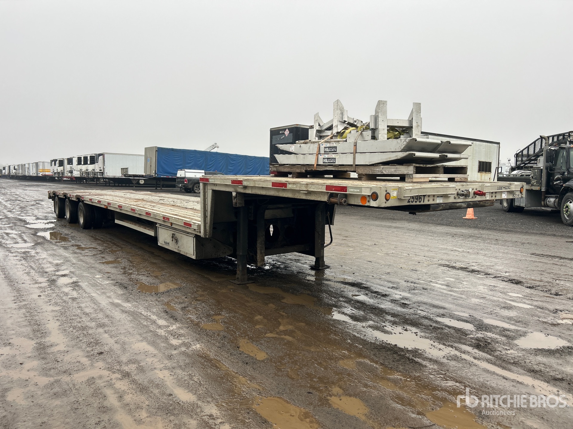 2015 Load King 53 ft Tri/A