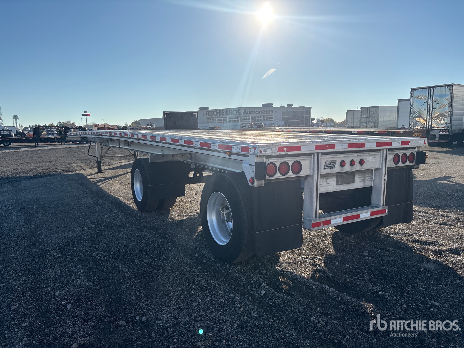 2018 East 48 ft T/A