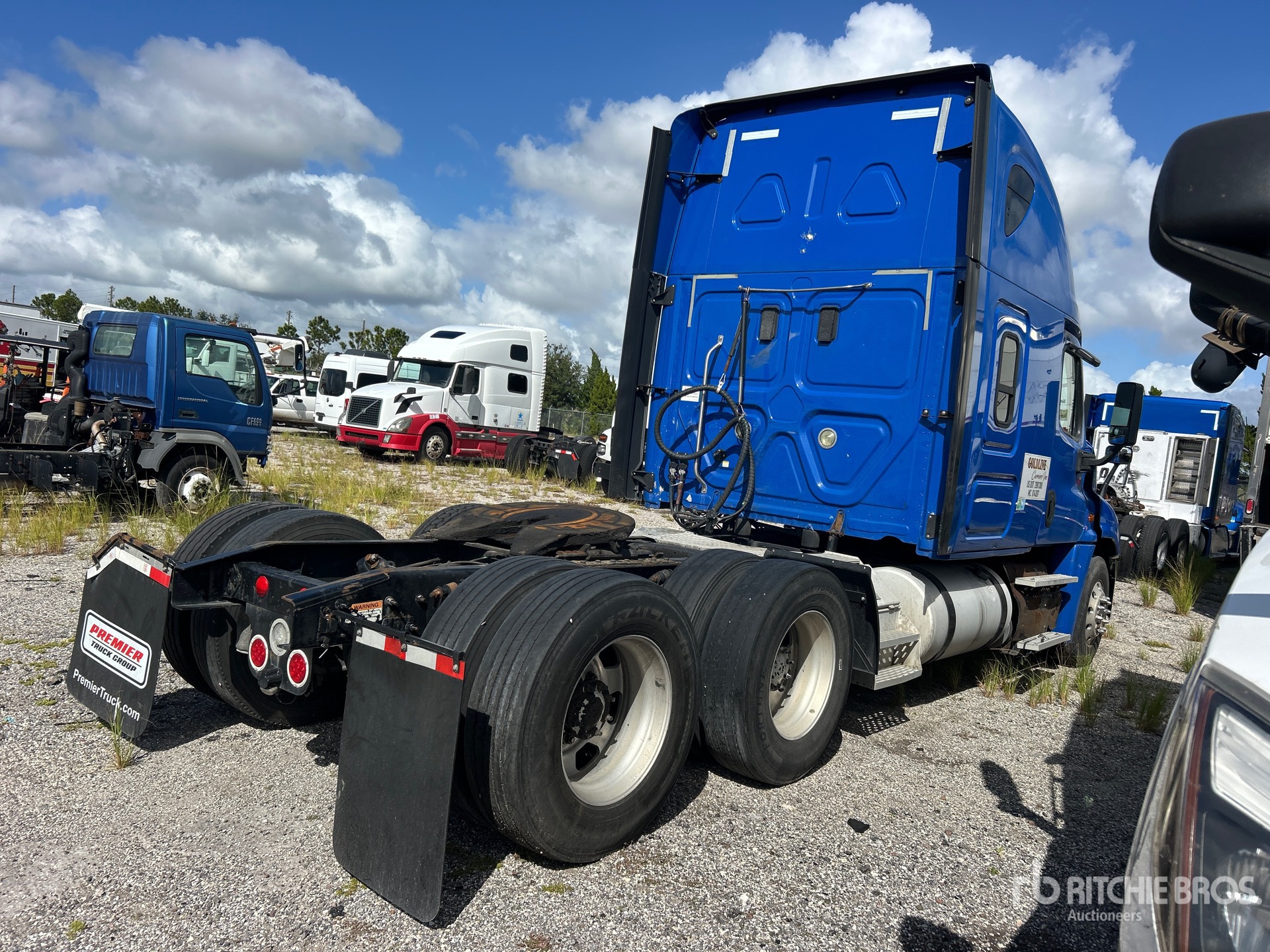 2017 Freightliner CASCADIA 125
