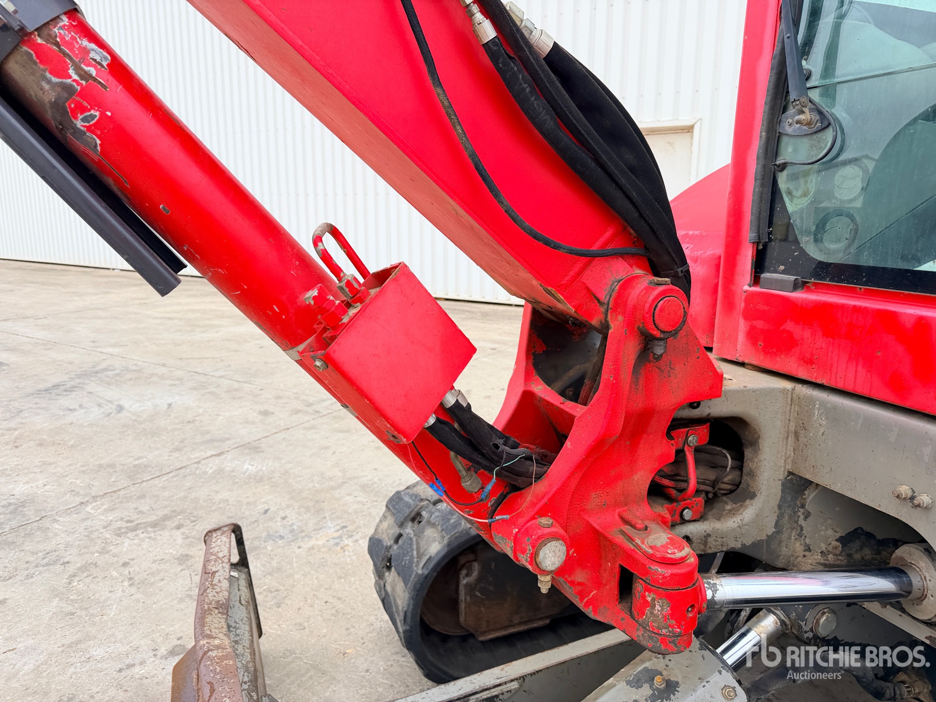 2014 Bobcat E50EM