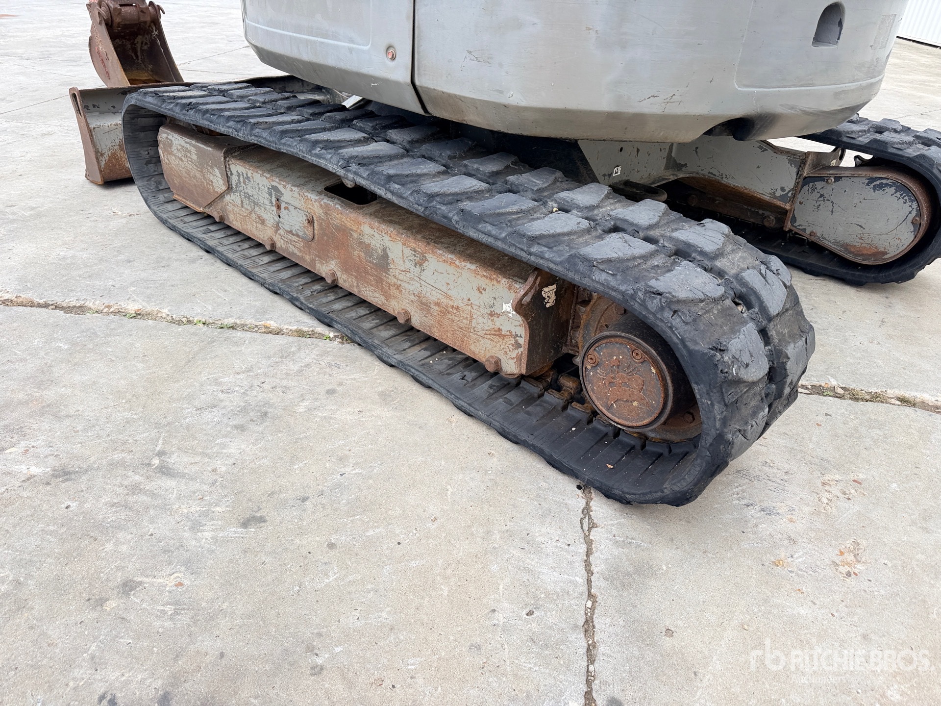 2014 Bobcat E50EM
