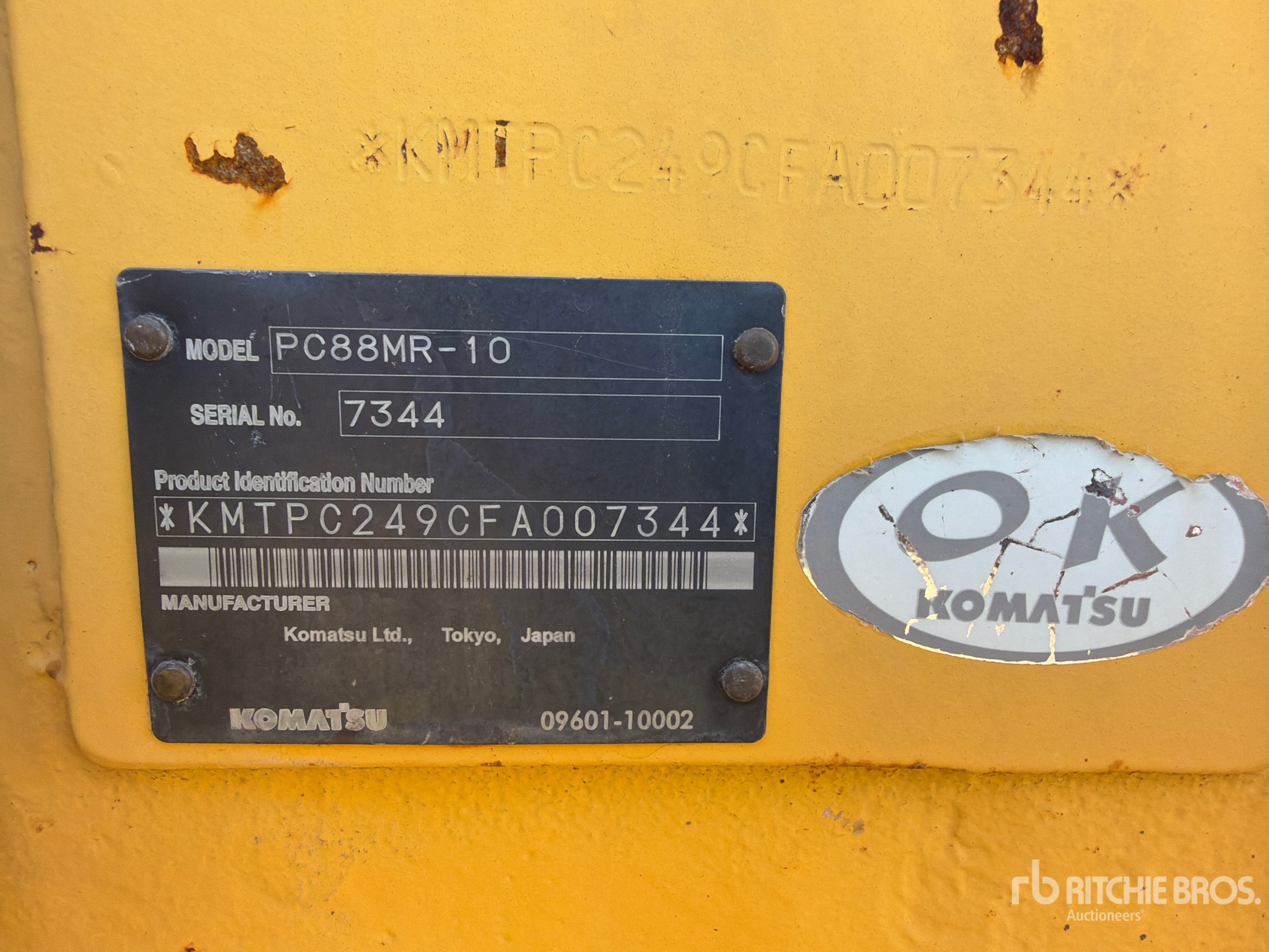2015 Komatsu PC88MR-10
