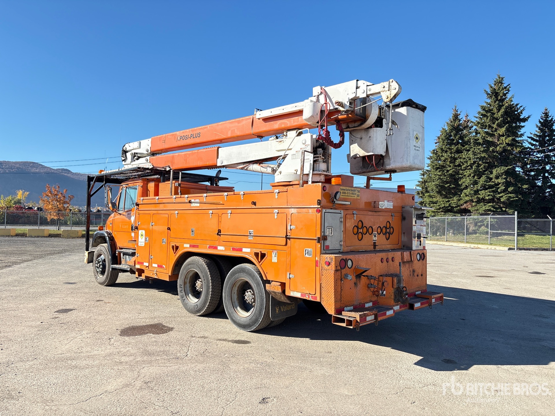 2000 Freightliner FL 80