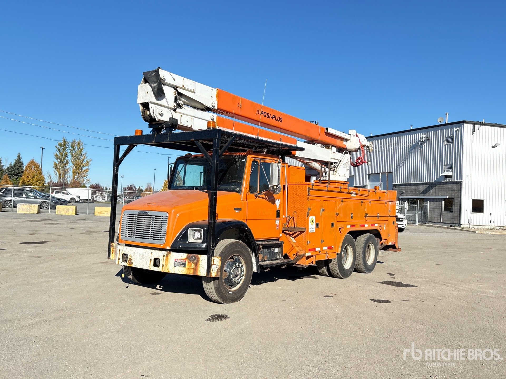 Photo of 2000 Freightliner FL 80