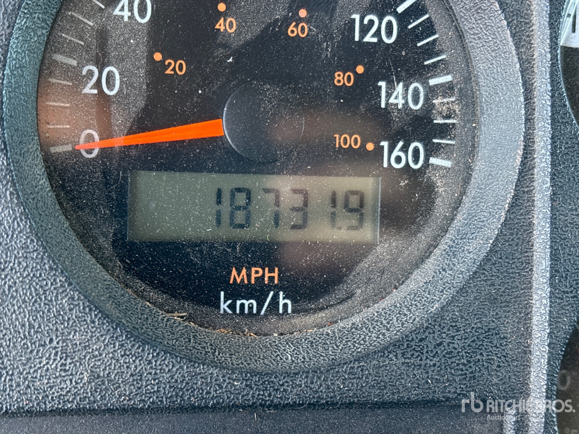 2000 Freightliner FL 80