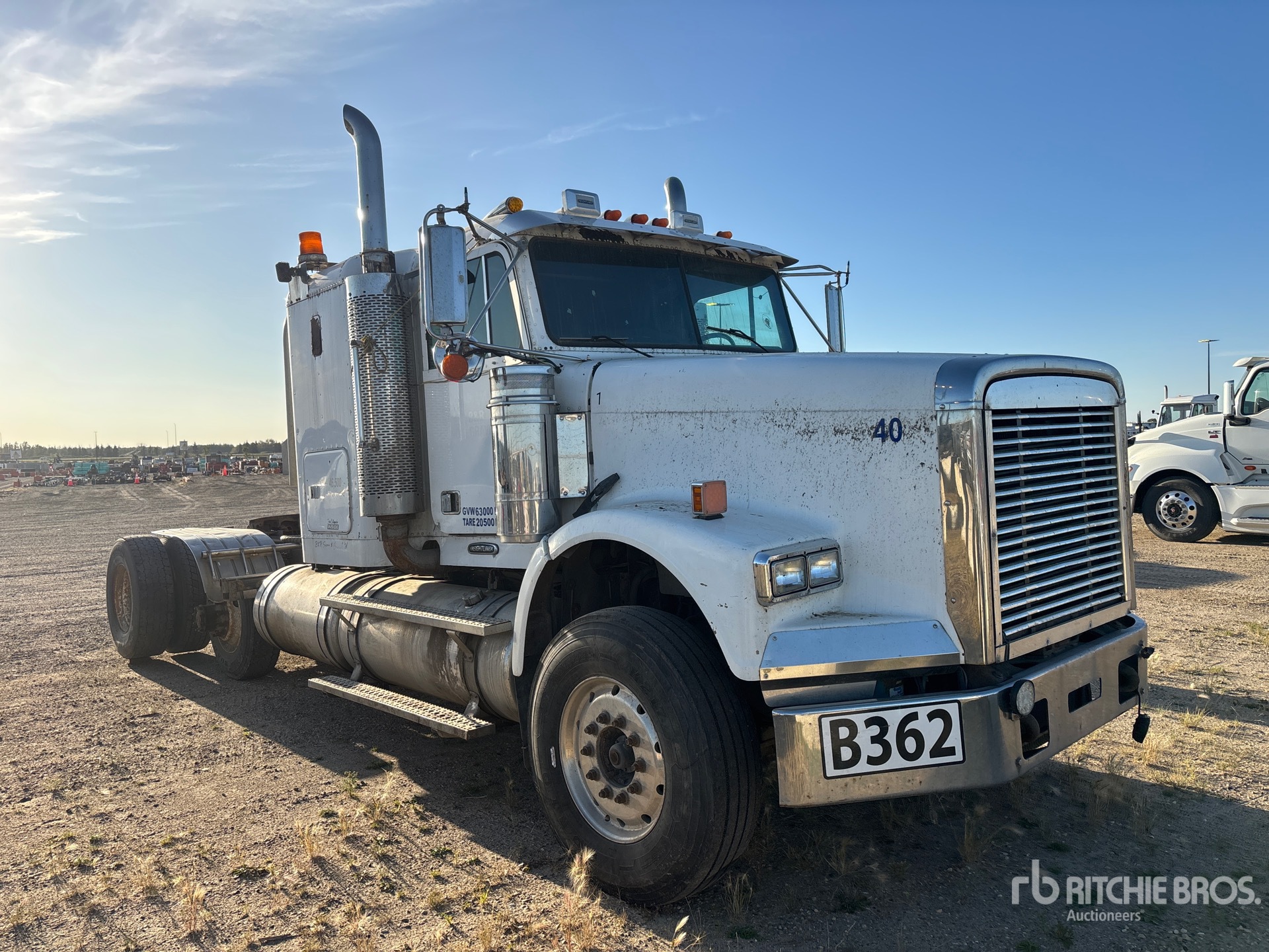2008 Freightliner FLD 120SD