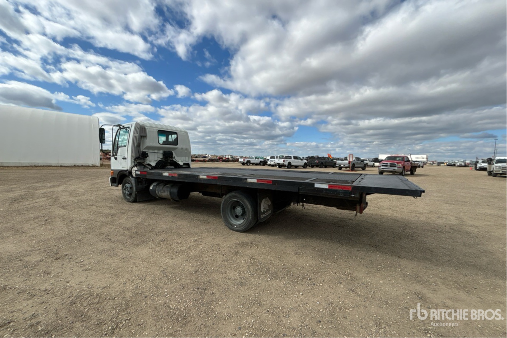 2004 Hino FB1817