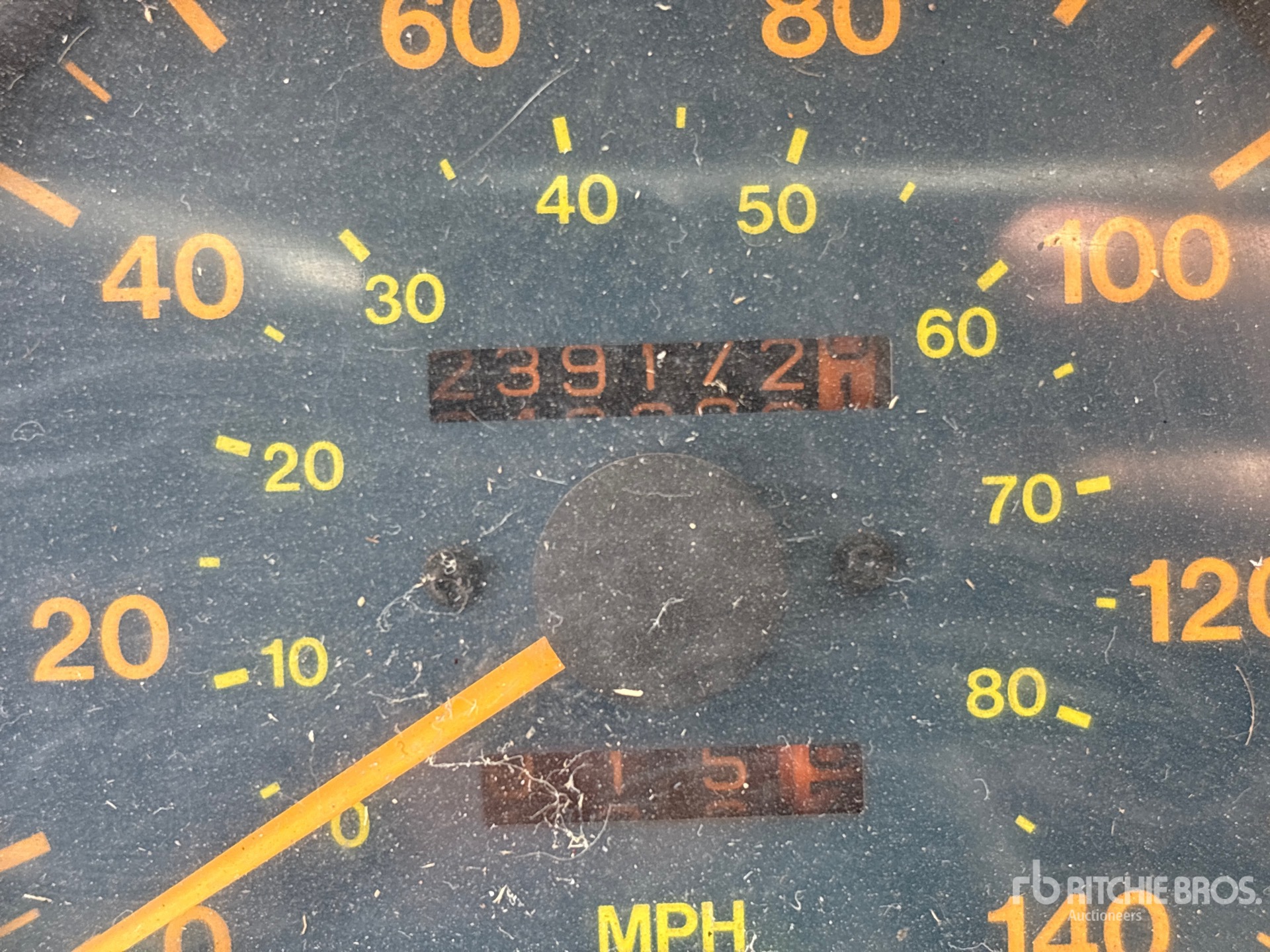 2004 Hino FB1817