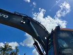 Excavator General Appearance* with Exterior Lights