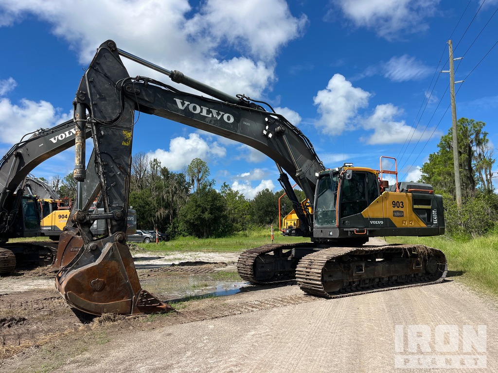 Excavator General Appearance* with Image, coin avant gauche