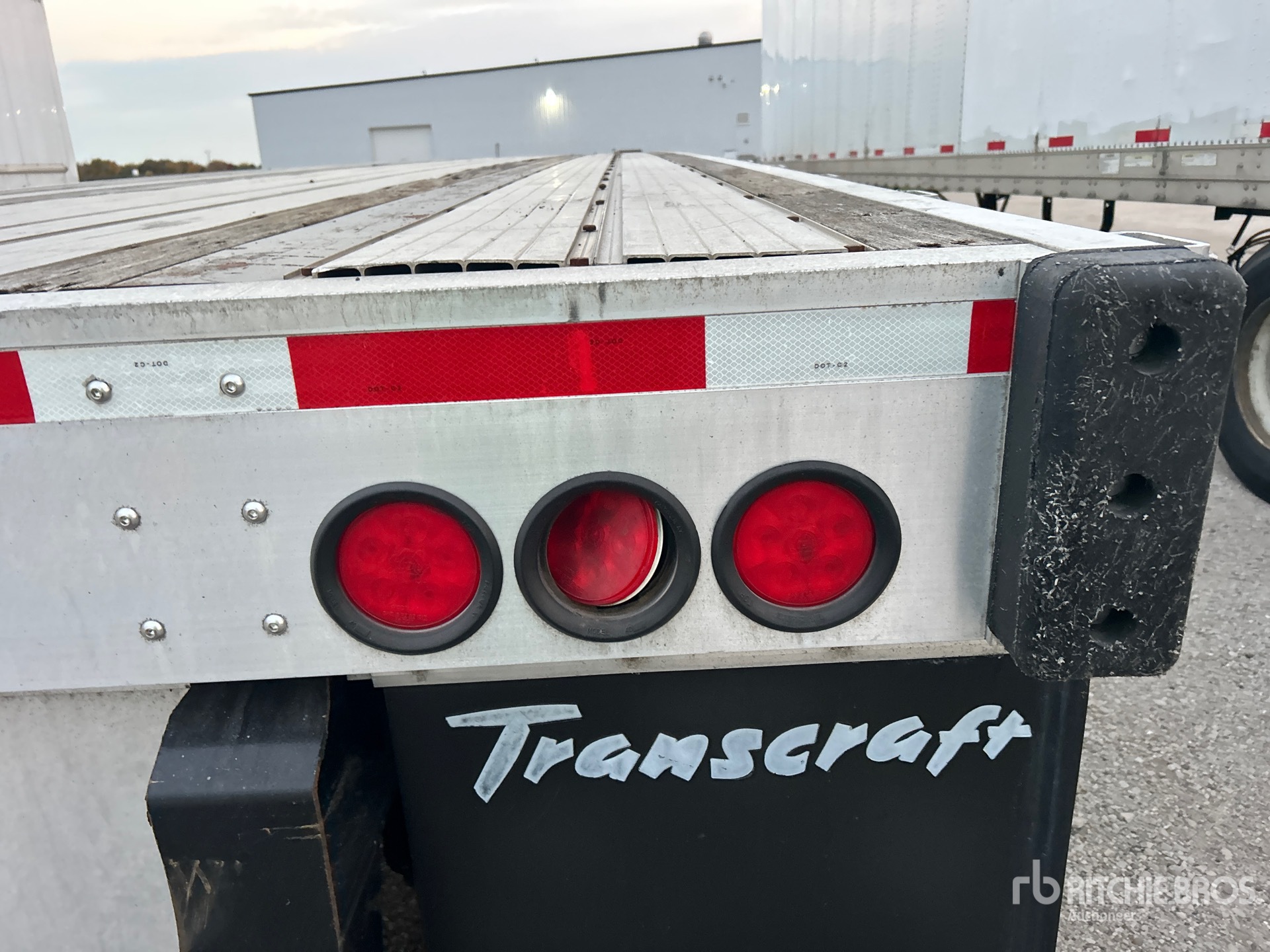 2017 Transcraft 48 ft T/A
