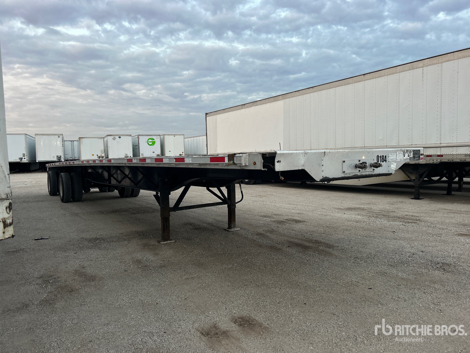 2017 Transcraft 48 ft T/A