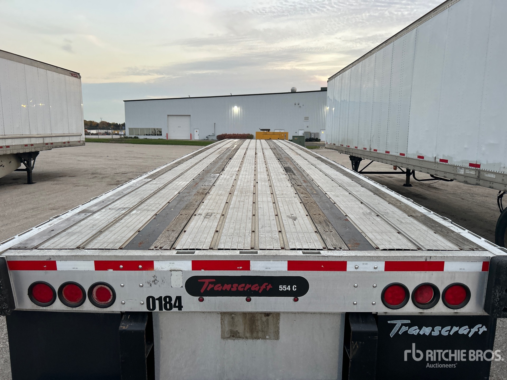 2017 Transcraft 48 ft T/A