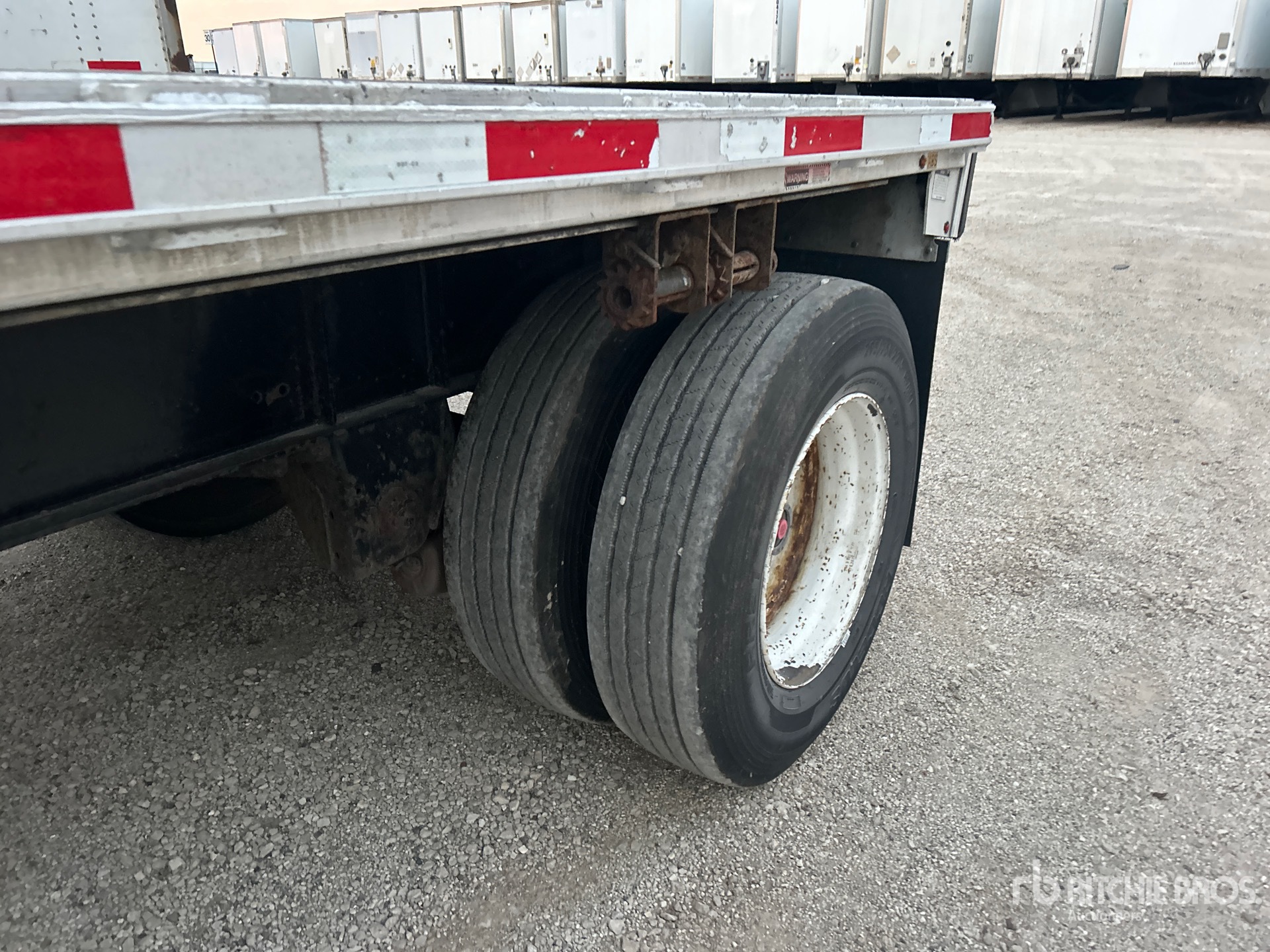 2017 Transcraft 48 ft T/A