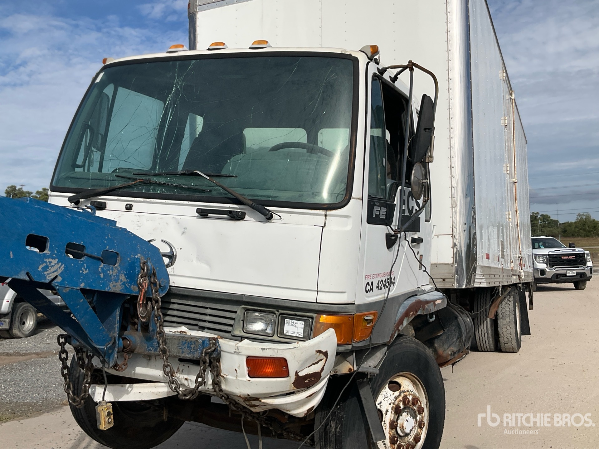 2004 Hino FE2620