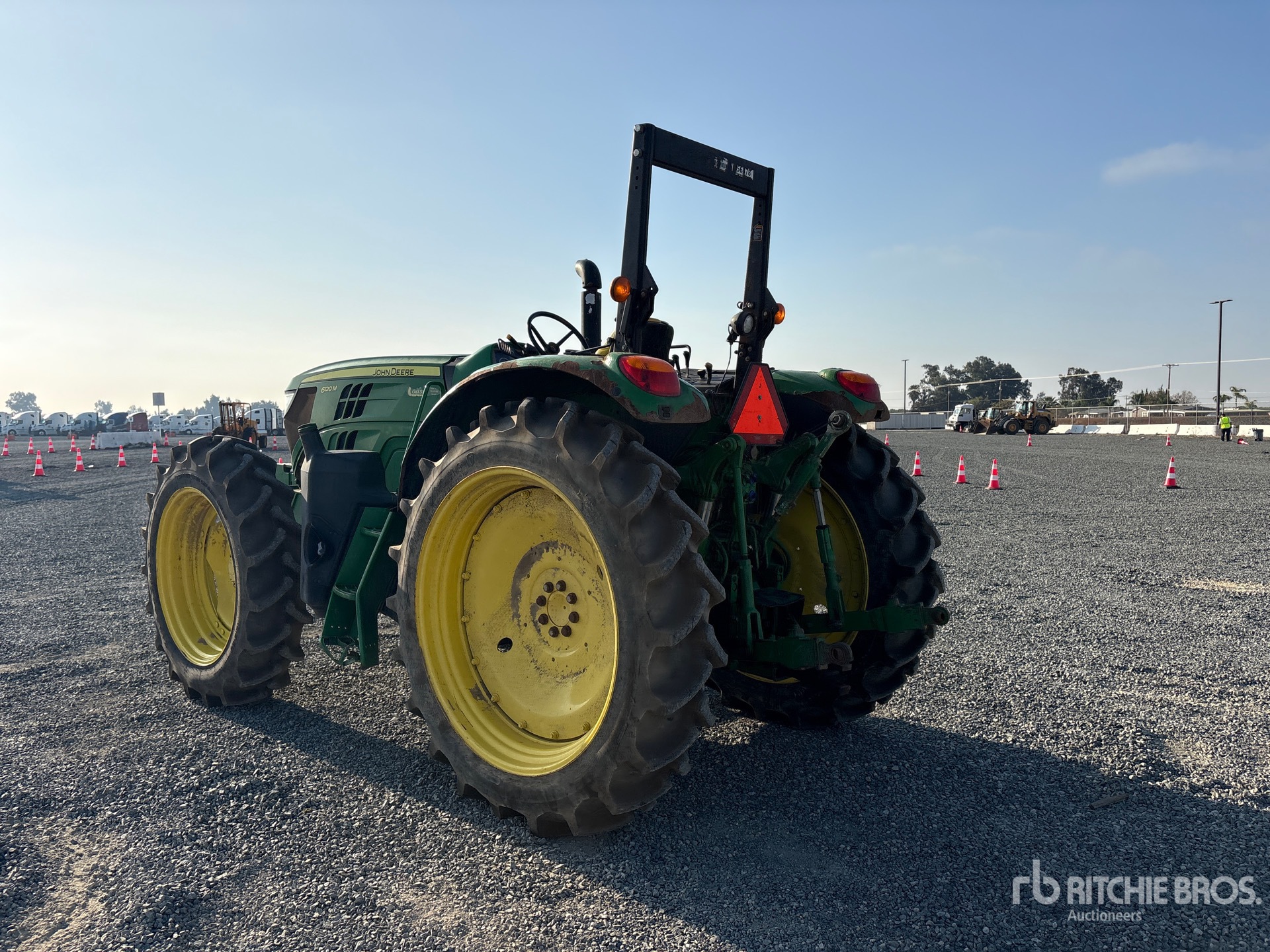 2020 John Deere 6120M
