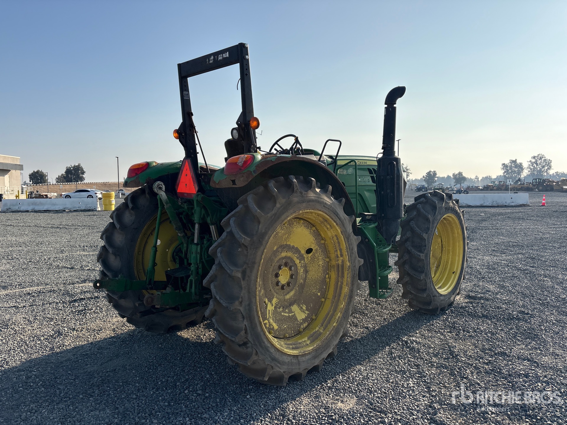 2020 John Deere 6120M