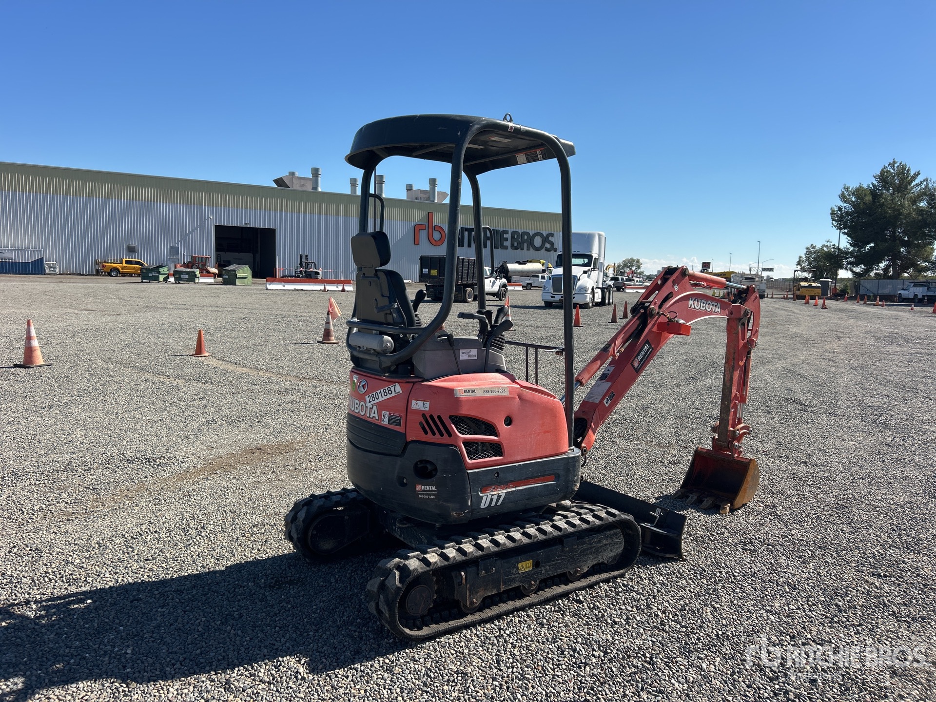 Kubota U17