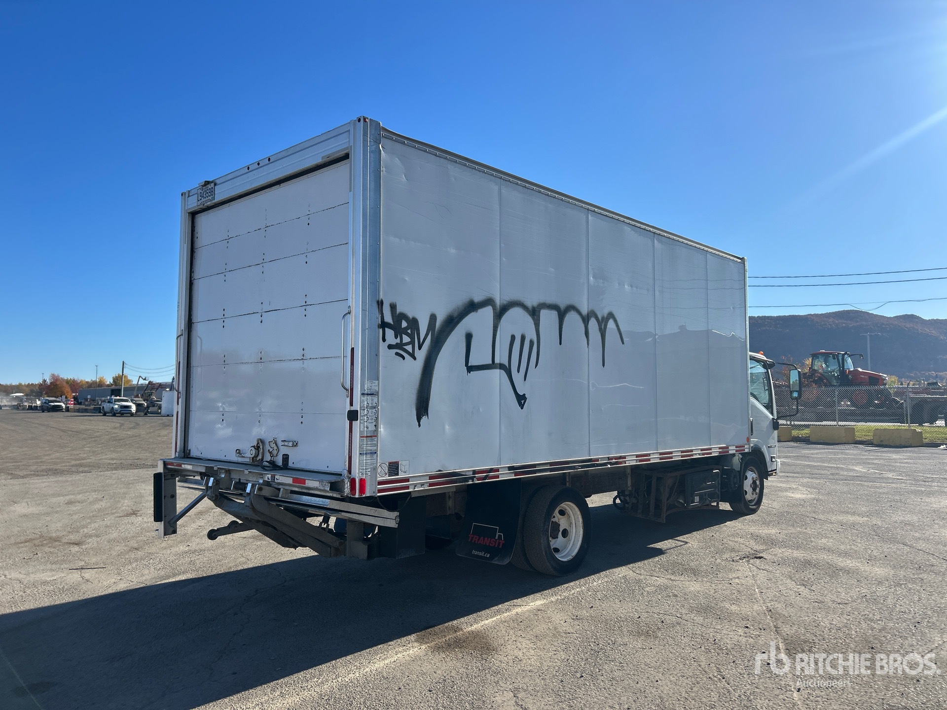 2019 Isuzu NRR