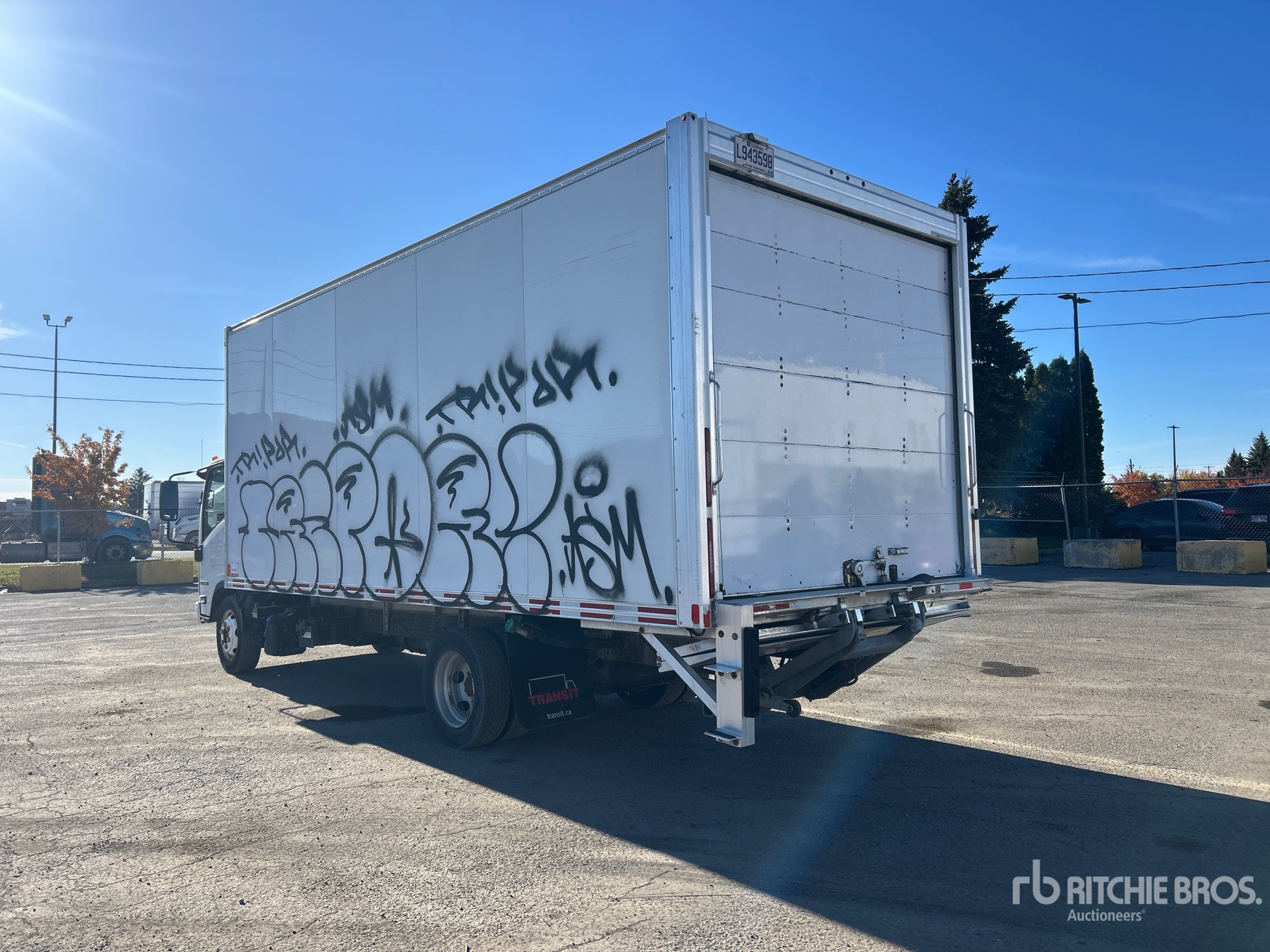 2019 Isuzu NRR