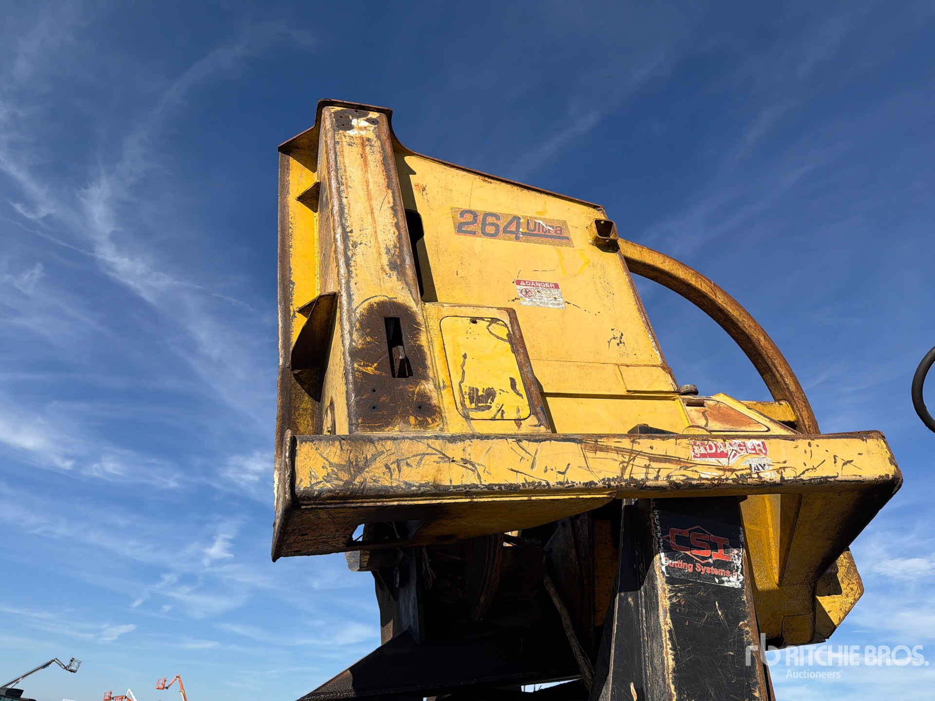 2020 John Deere 437E