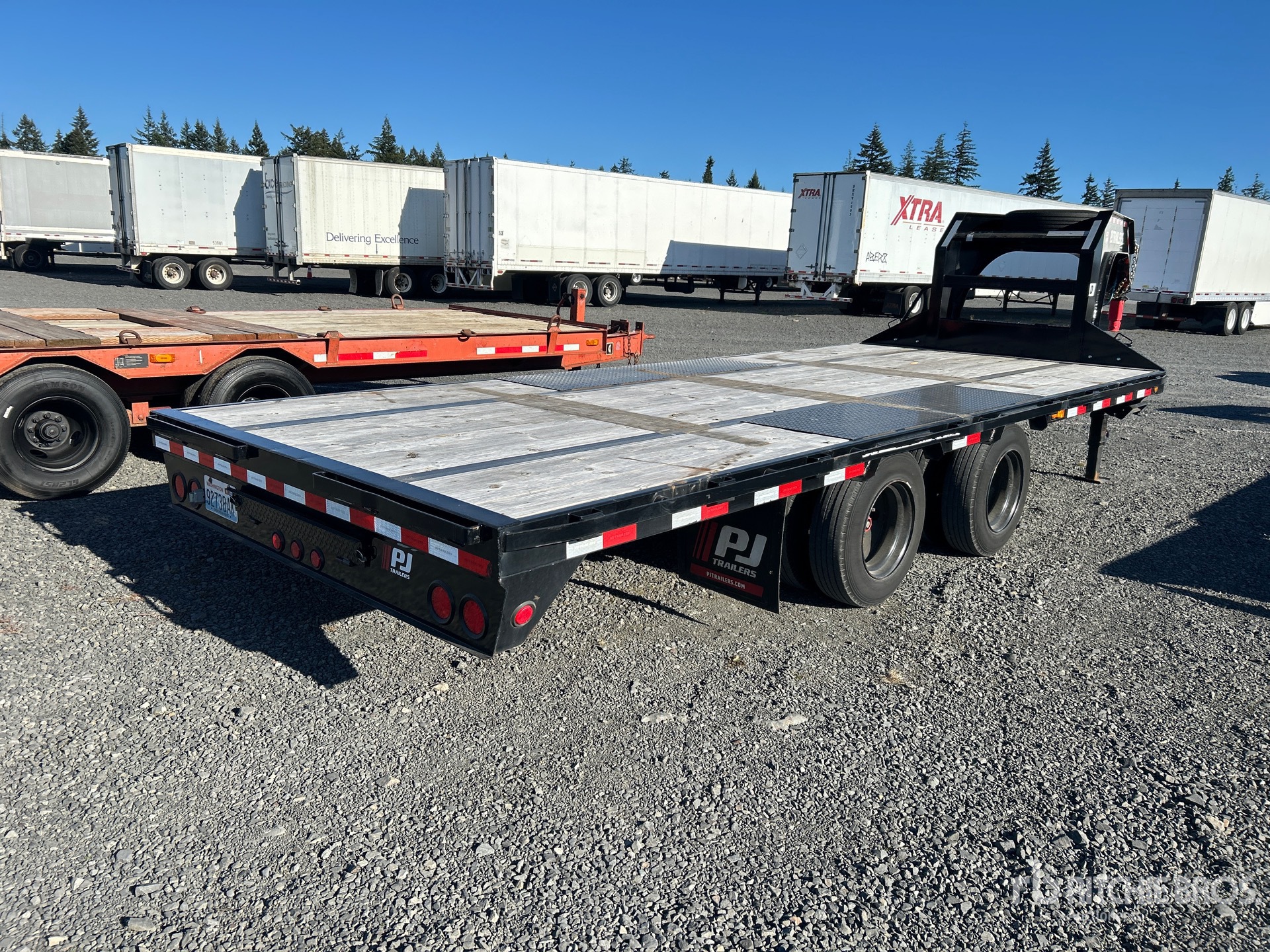 2025 Pj Trailers LD 202