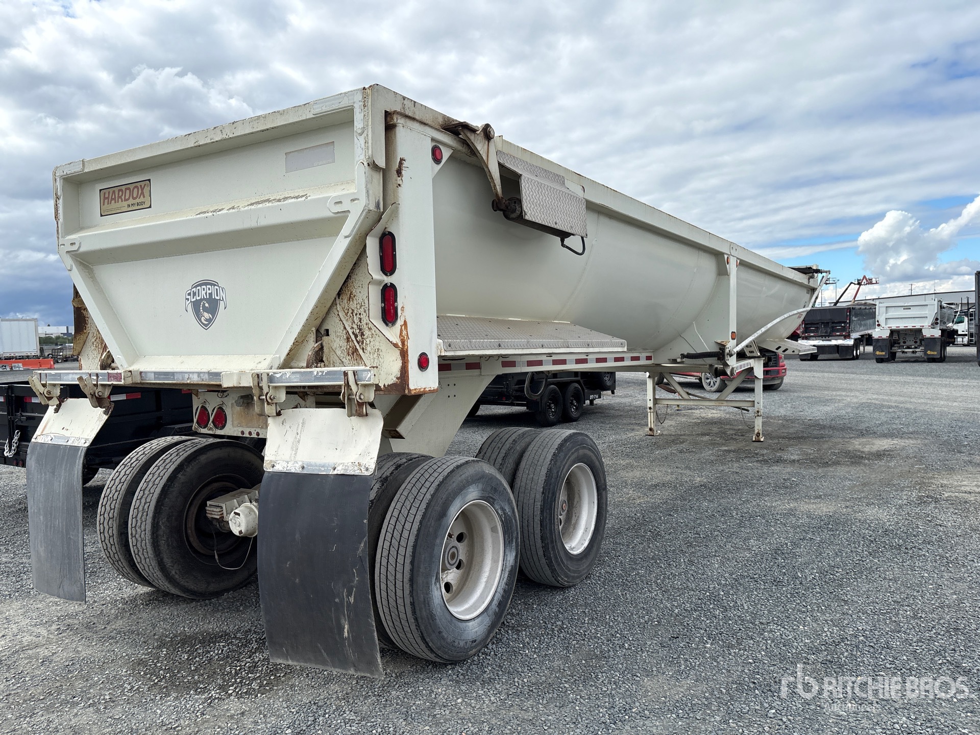 2019 Gallegos 37 ft T/A
