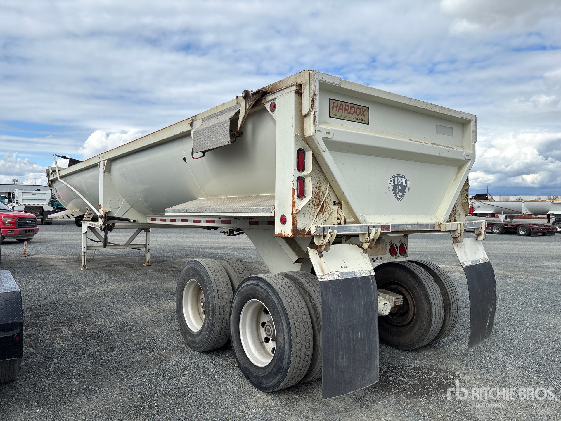 2019 Gallegos 37 ft T/A