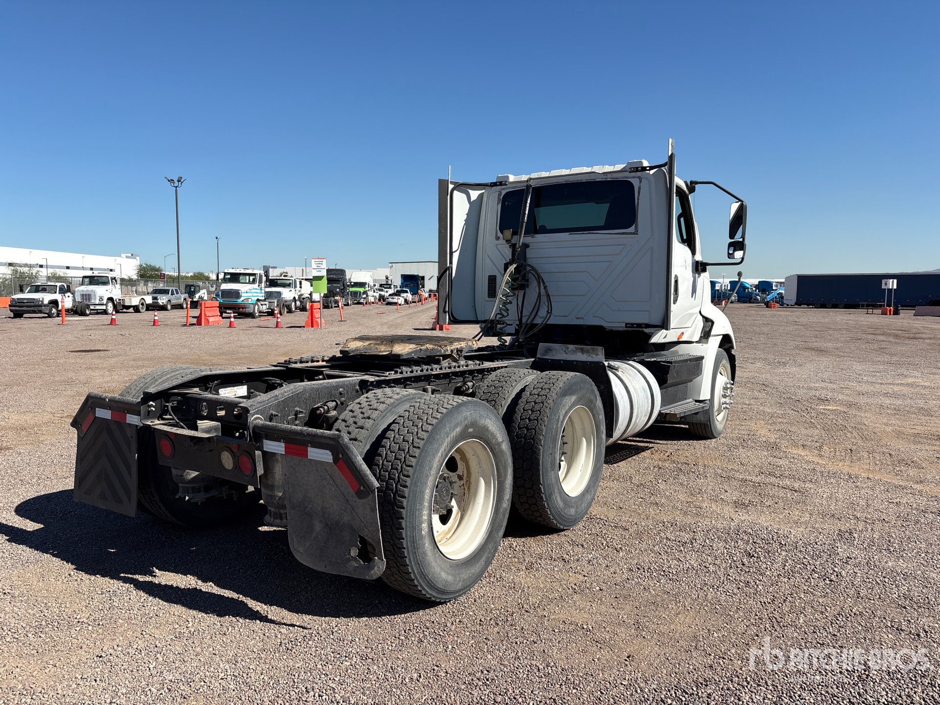 2018 International RH613