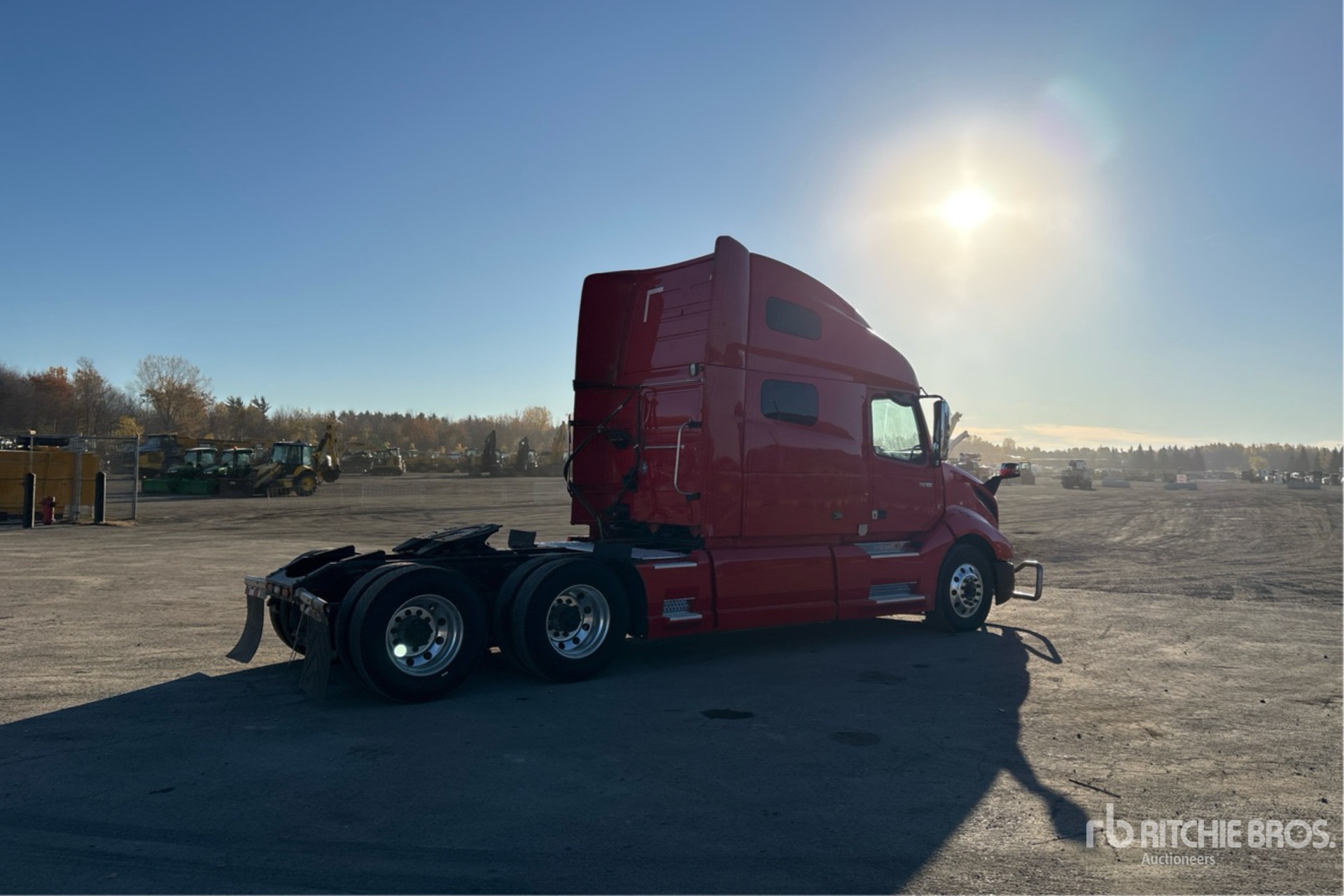 2022 Volvo VNL 760