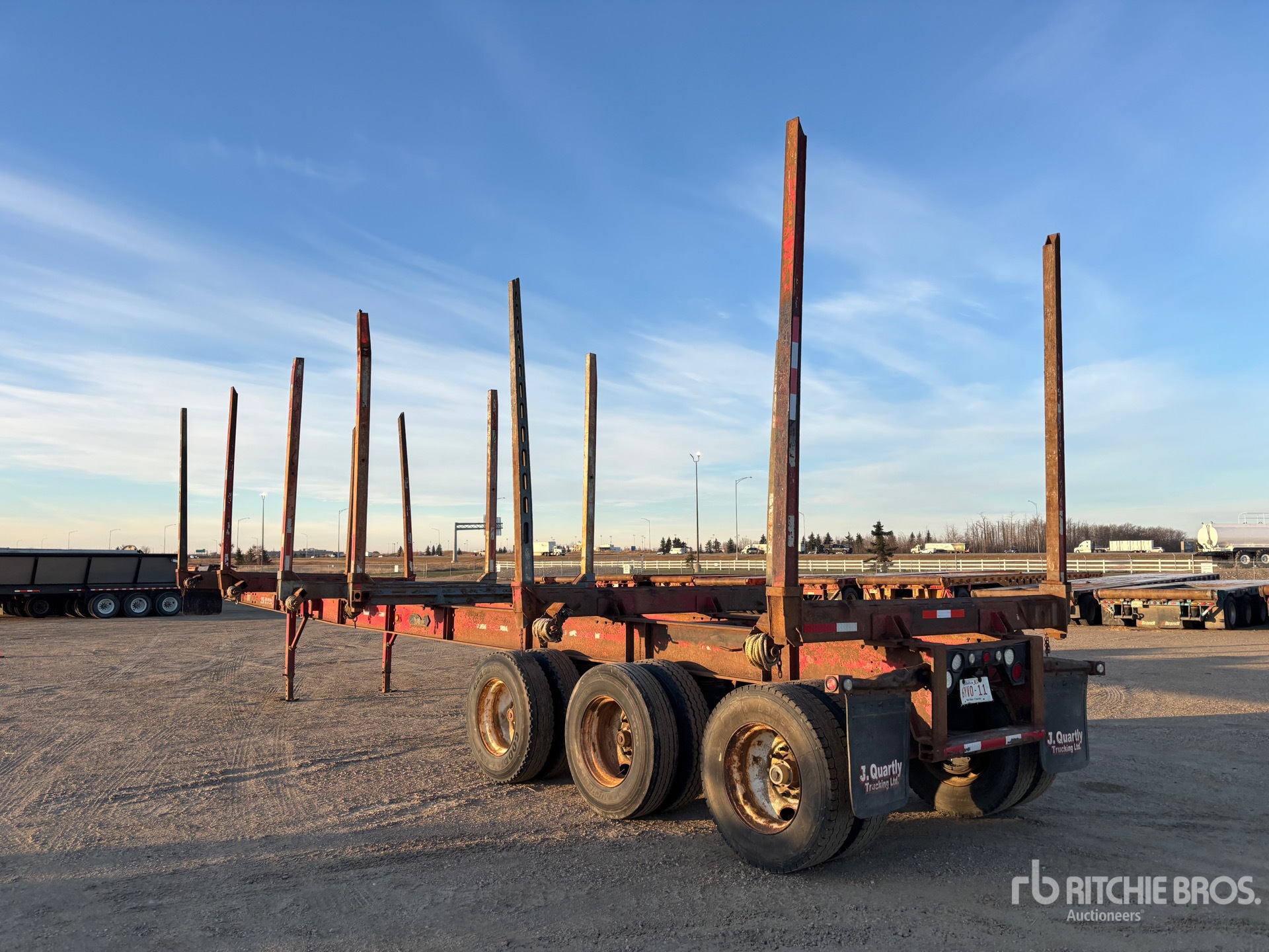 1999 Advance 48 ft Tri/A Hayrack