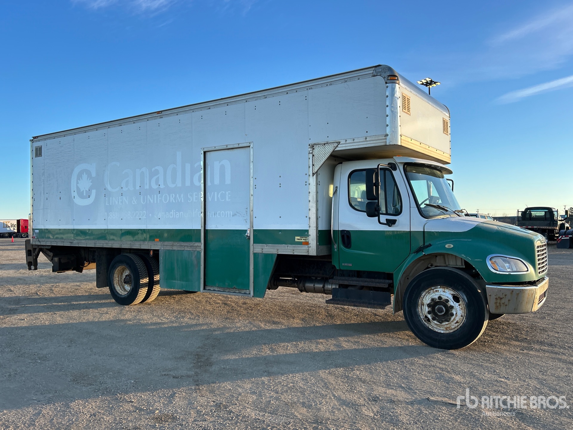 2012 Freightliner M2 106