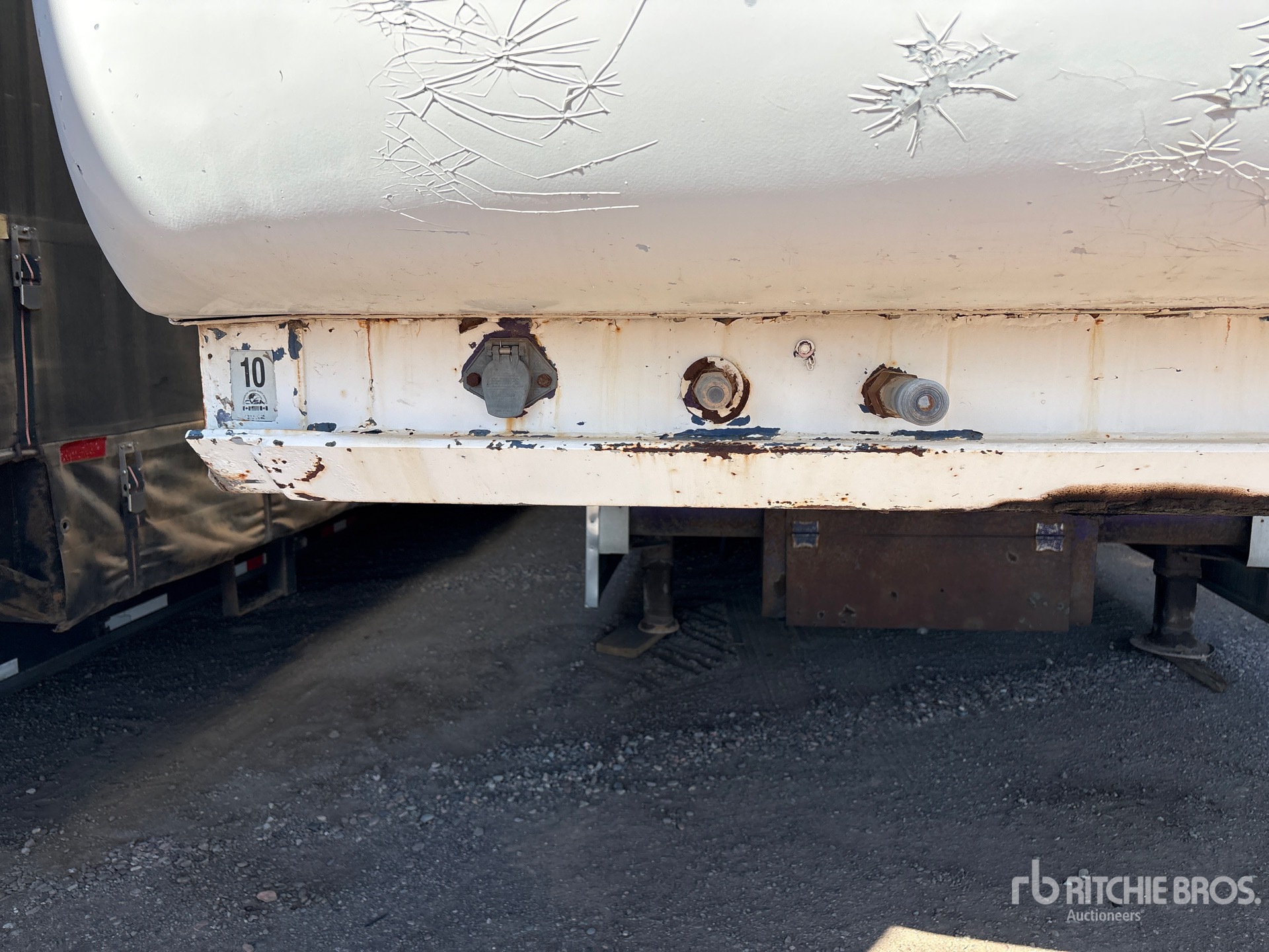 1999 Nuvan T/A 3 Car Enclosed