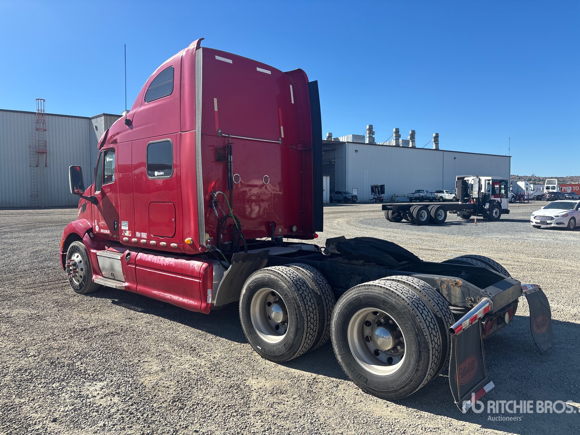 2013 Peterbilt 587