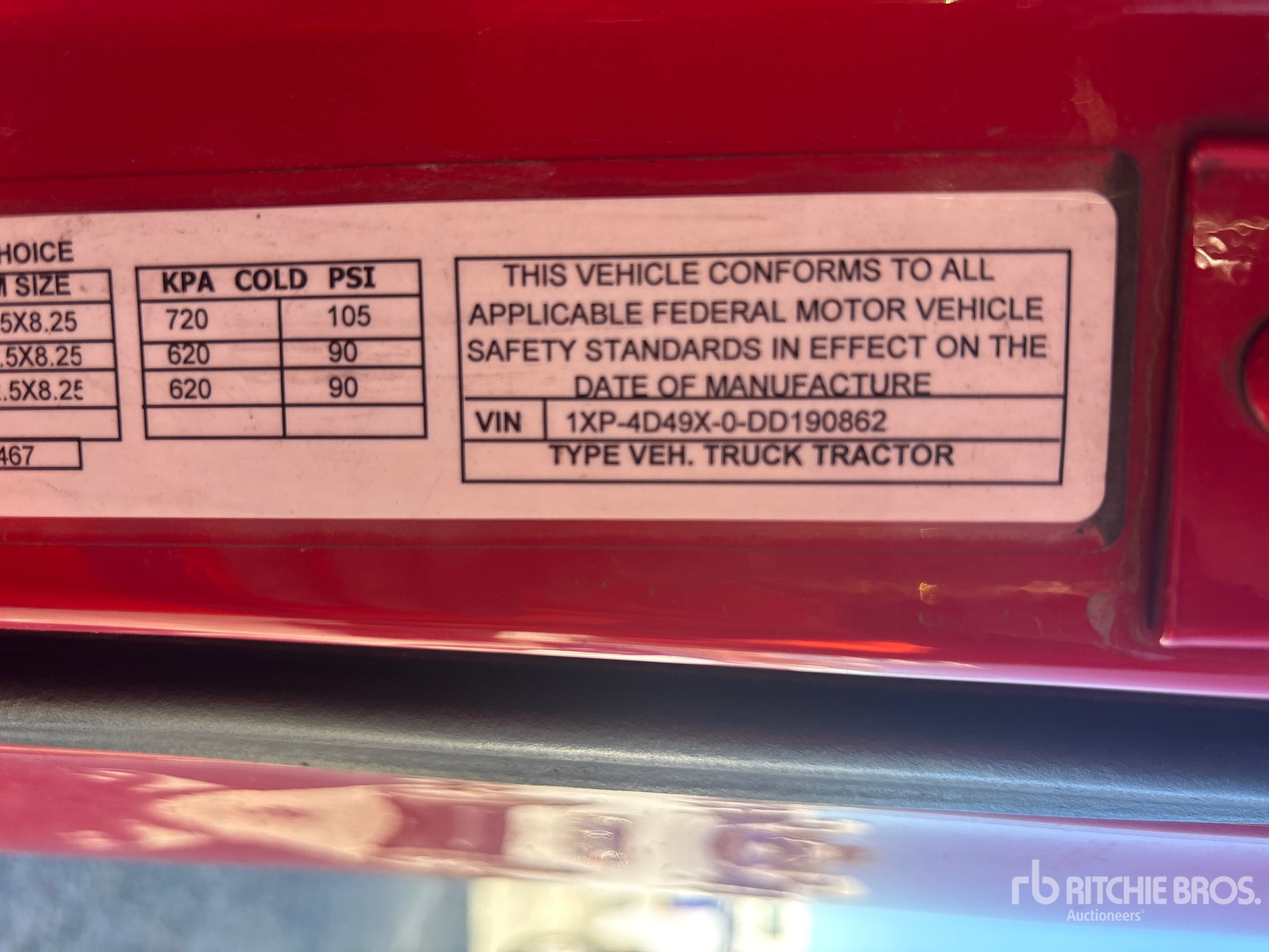 2013 Peterbilt 587