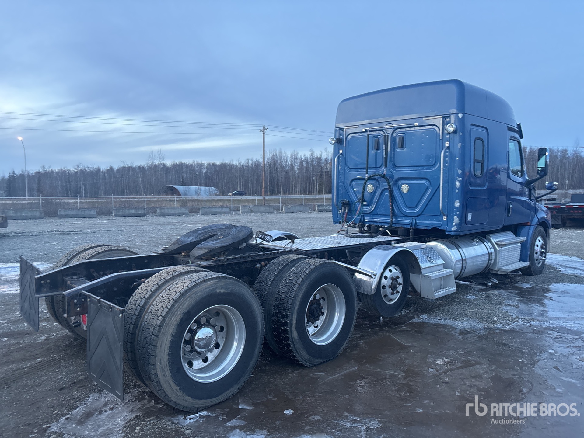 2019 Freightliner CASCADIA 126