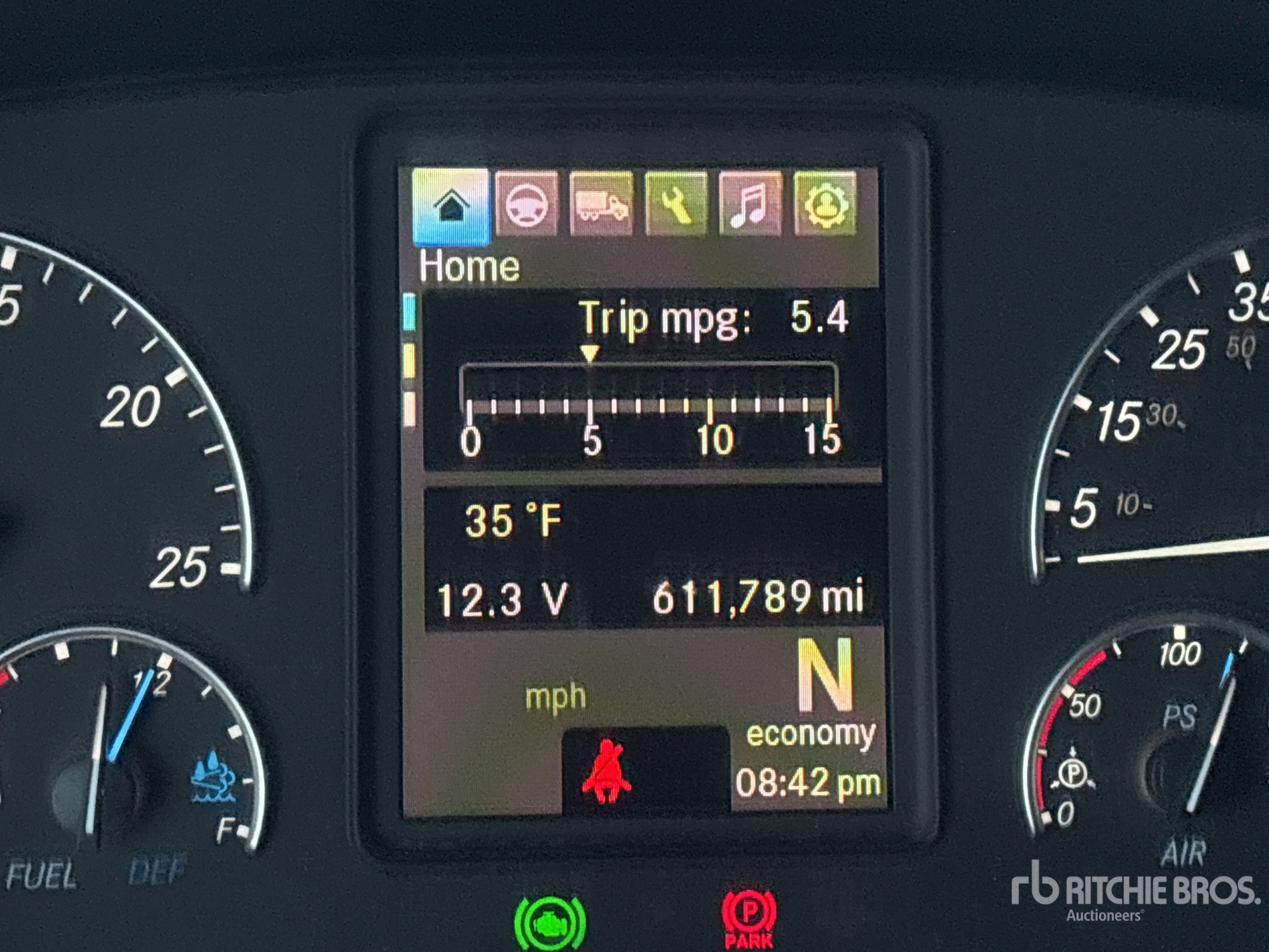 2019 Freightliner CASCADIA 126