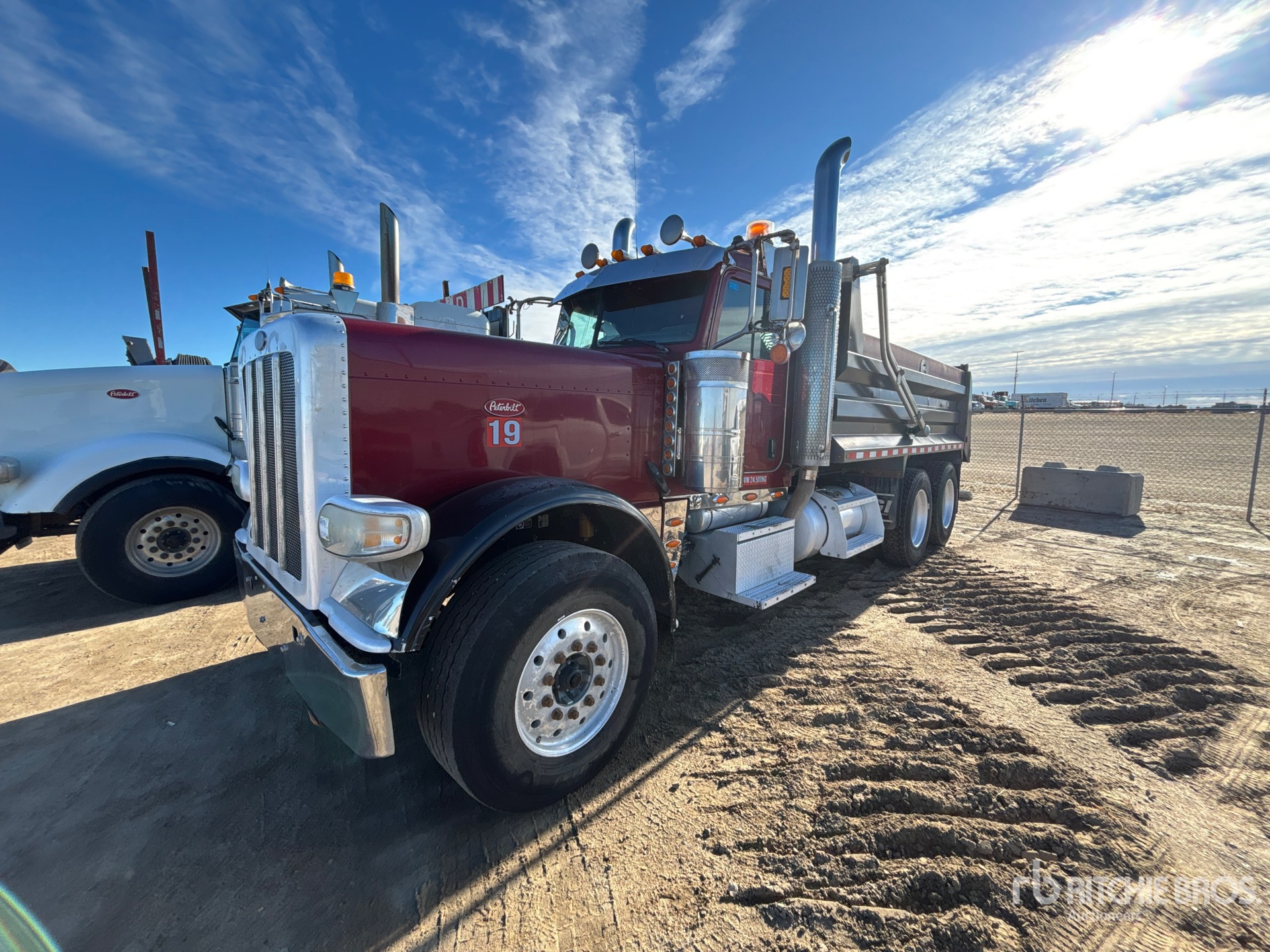 2008 Peterbilt 389