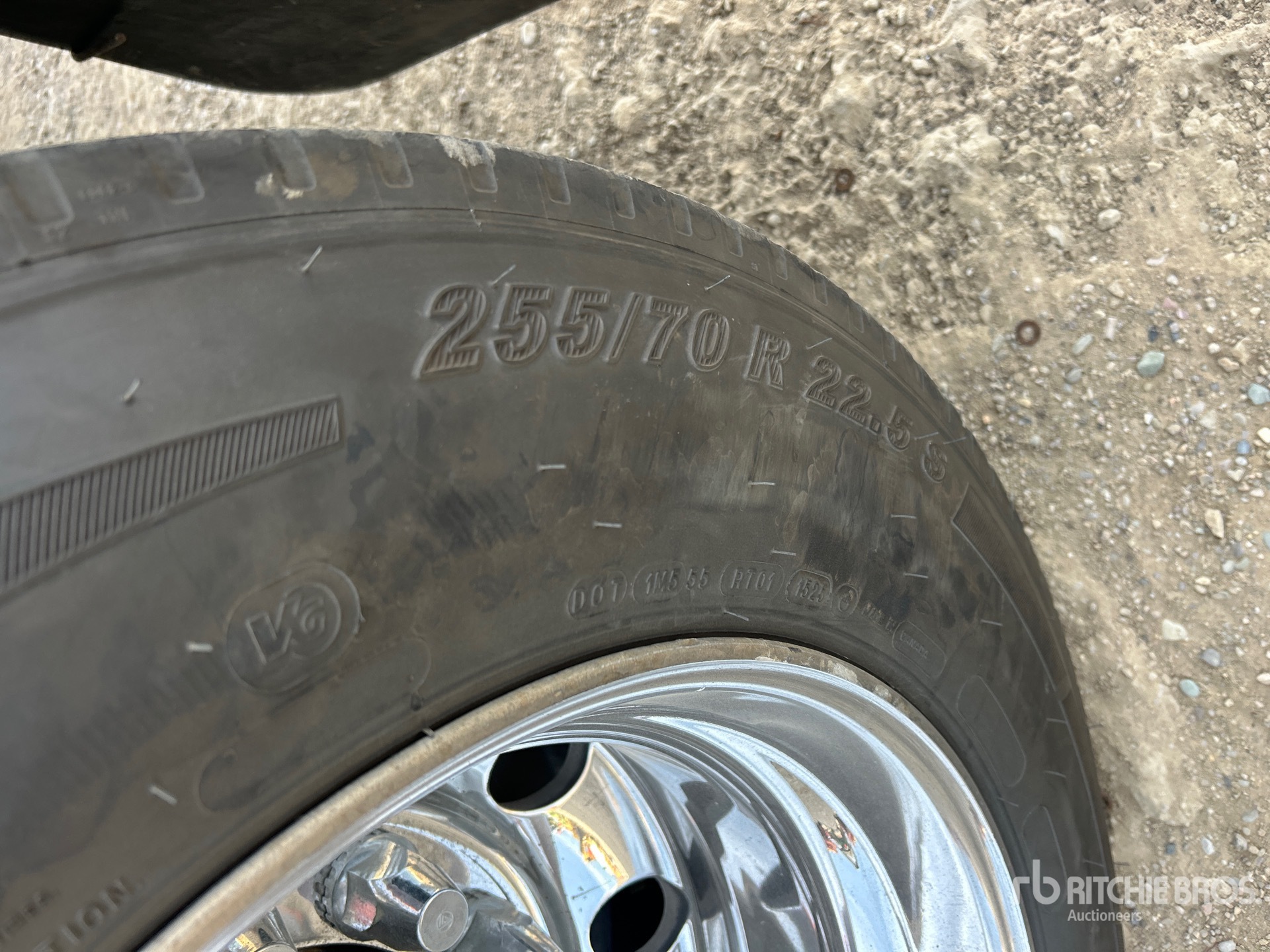 2015 Load King 48 ft T/A Spread Axle