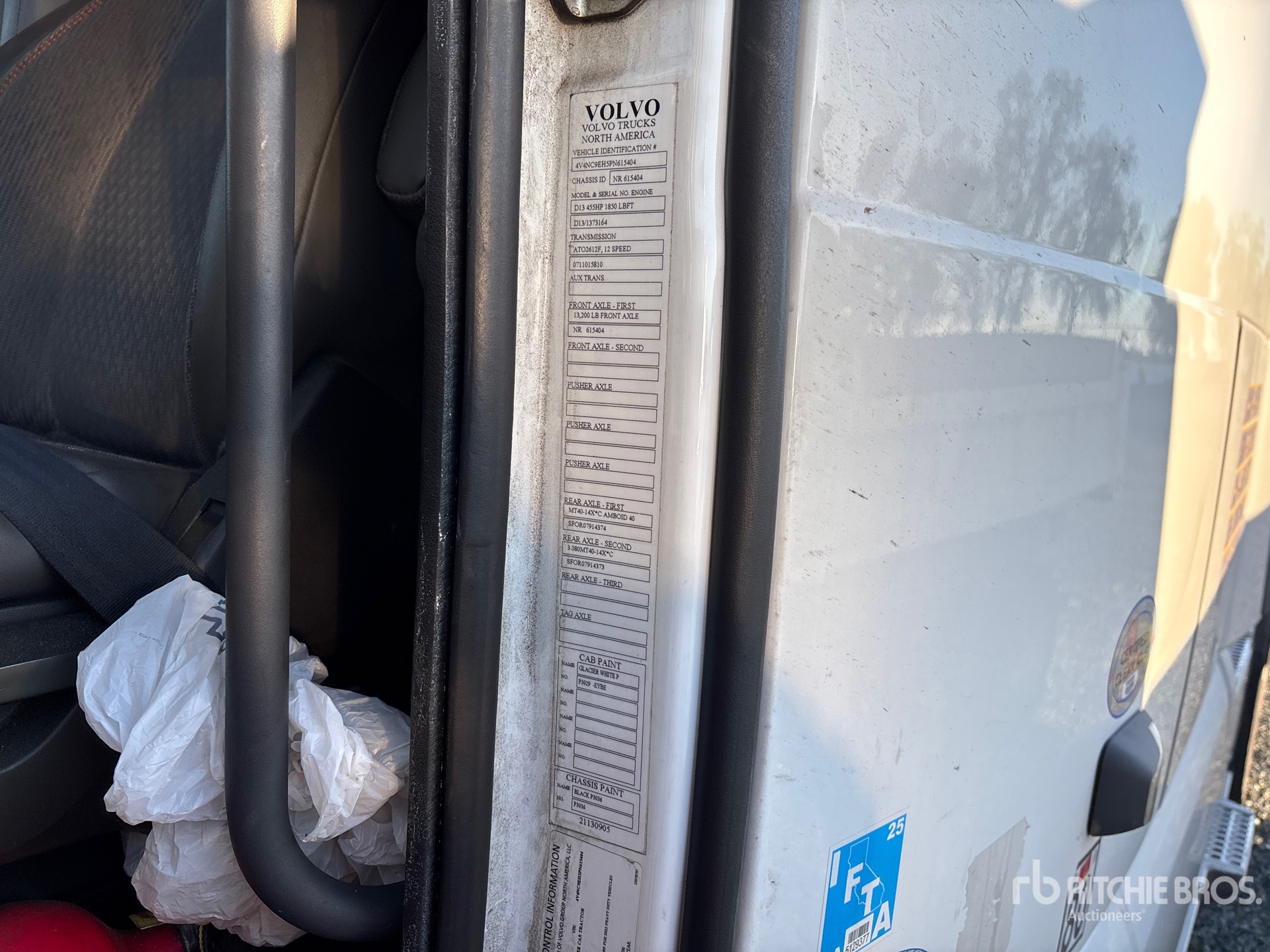 2023 Volvo VNL760
