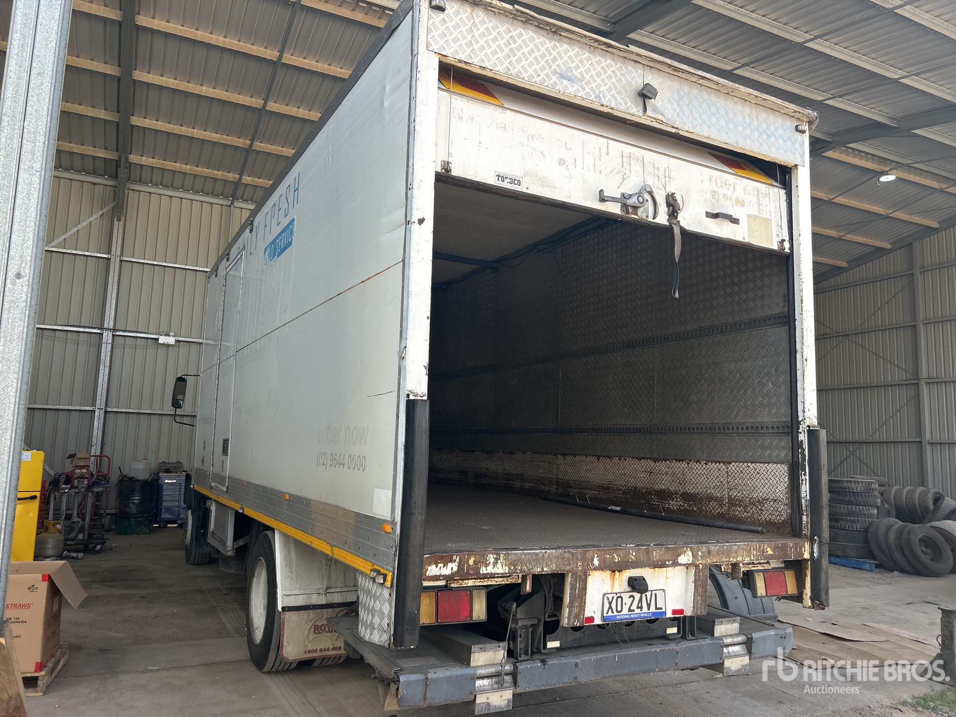 2005 Isuzu FTR 900