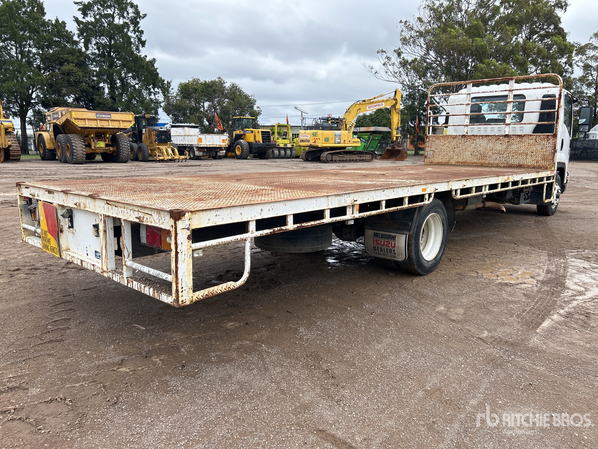 2010 Isuzu FSR850